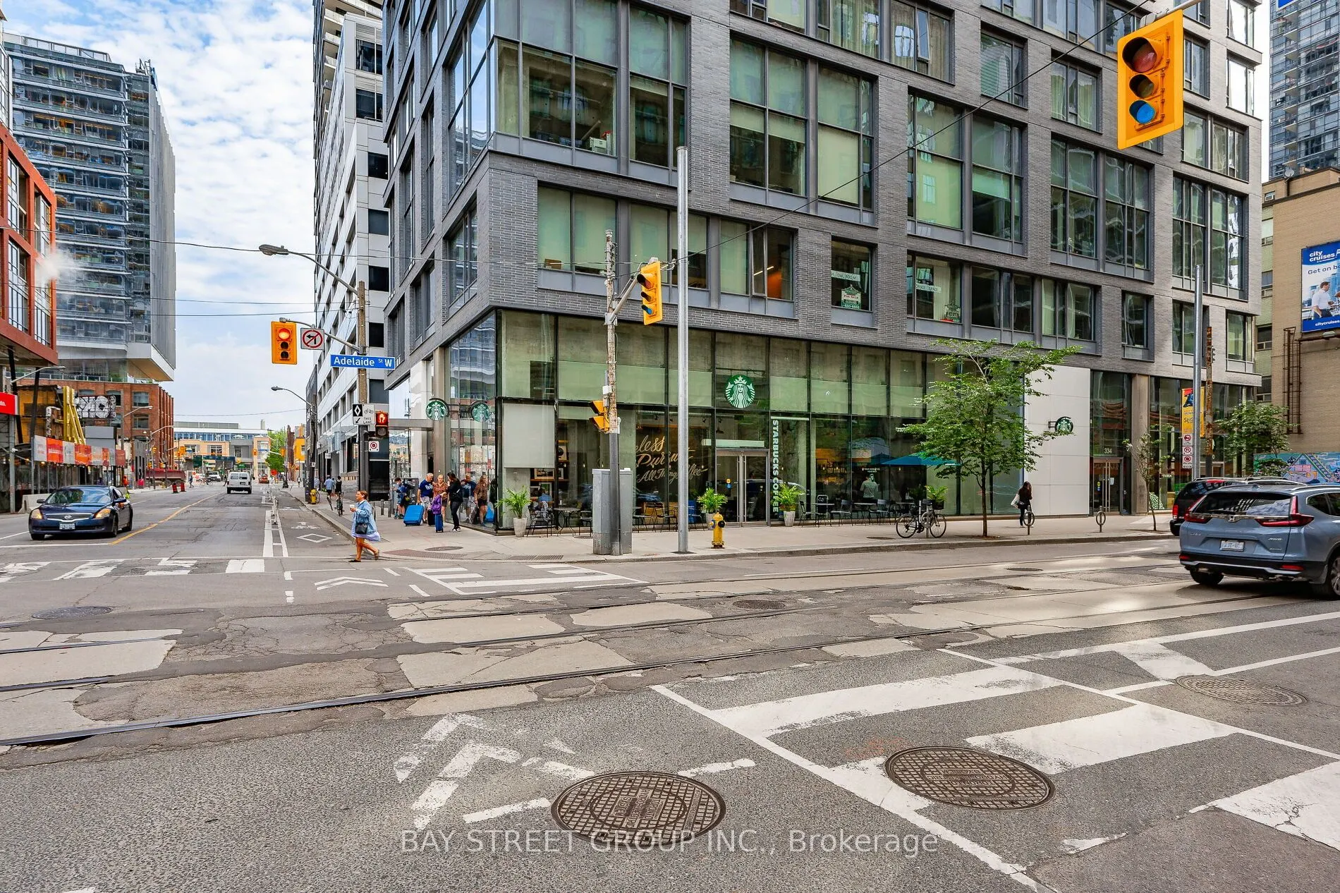 101 Peter Street, #601