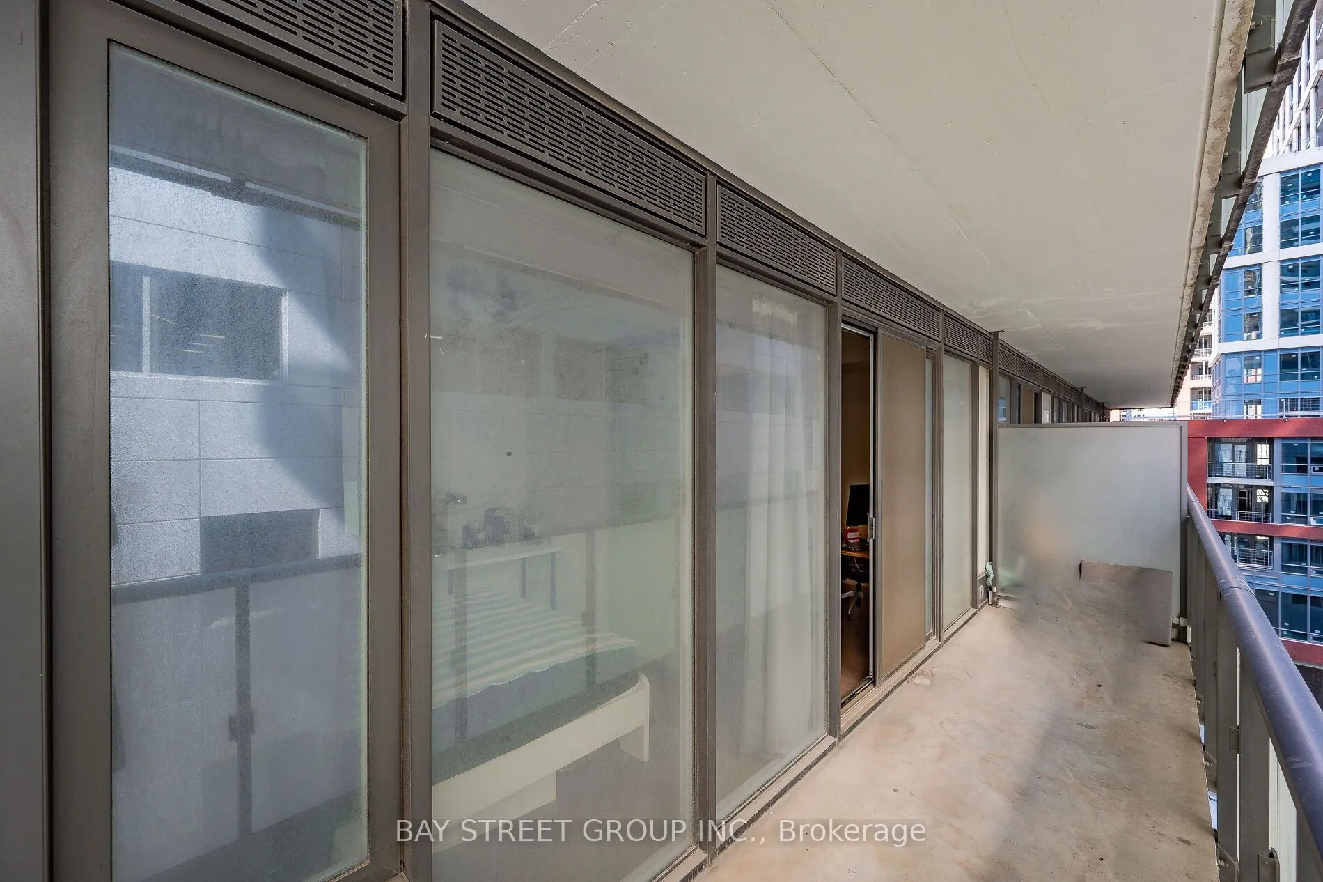 101 Peter Street, #601