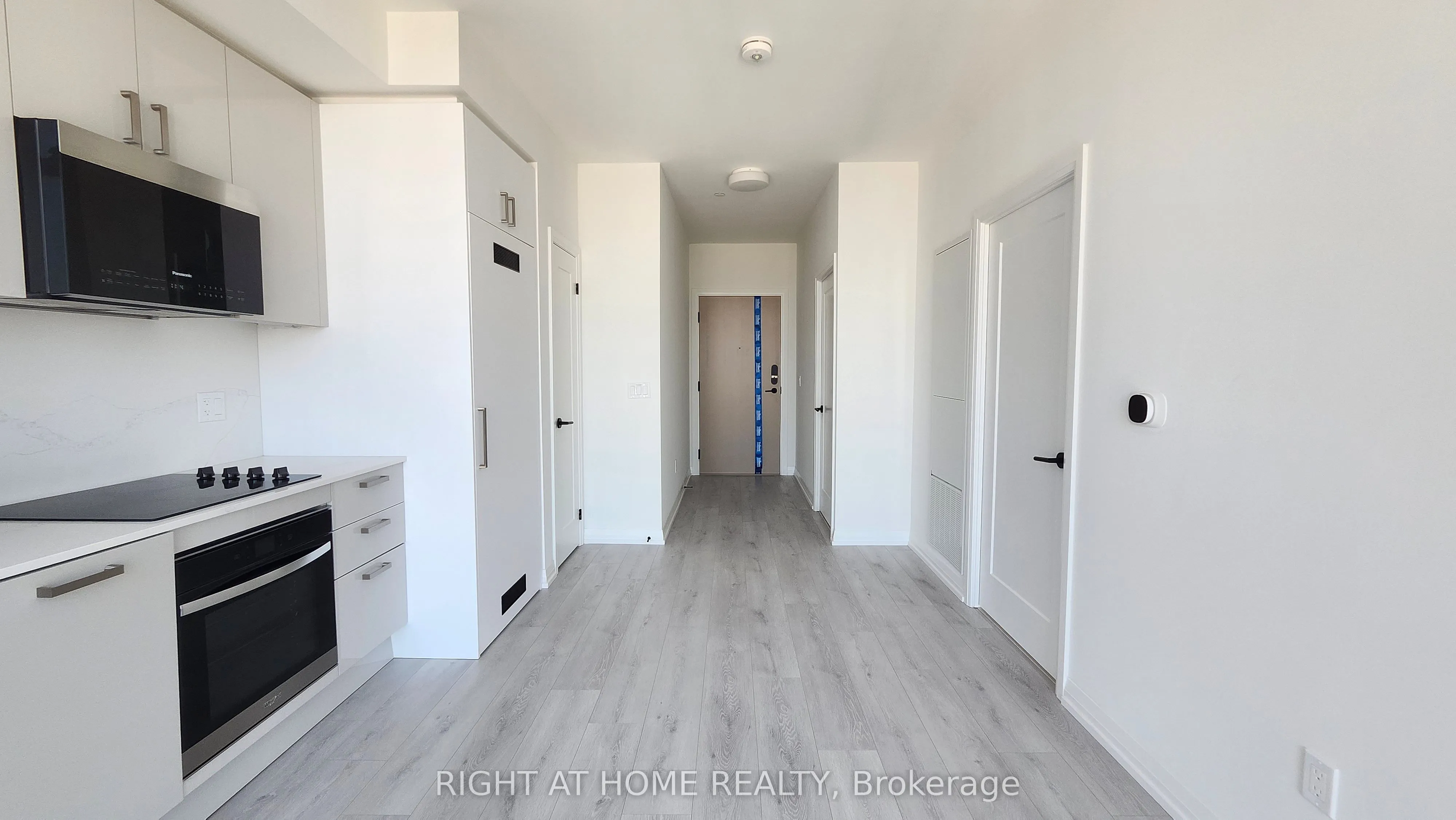280 Dundas Street W, #PH12