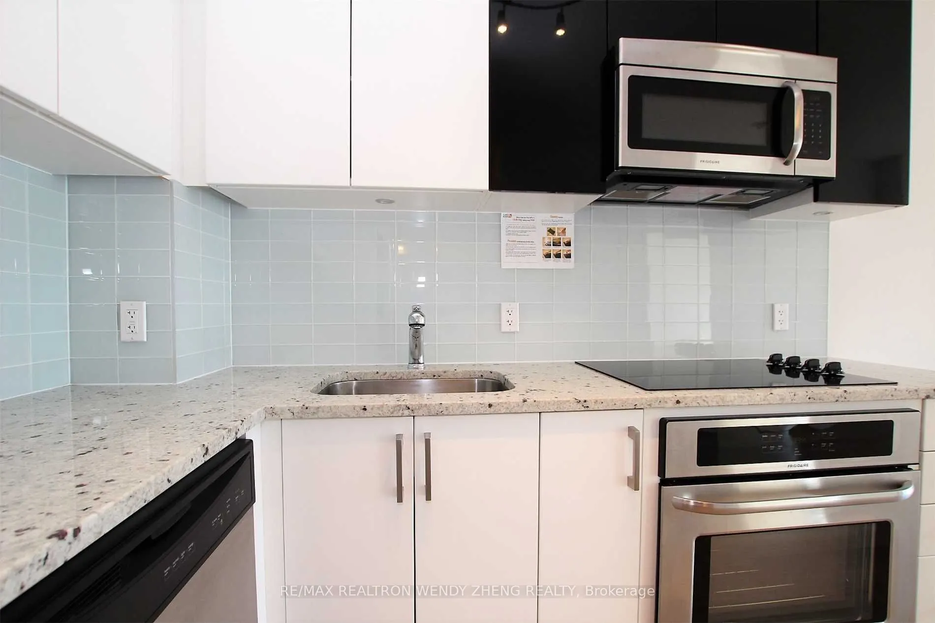98 Lillian Street, #2218