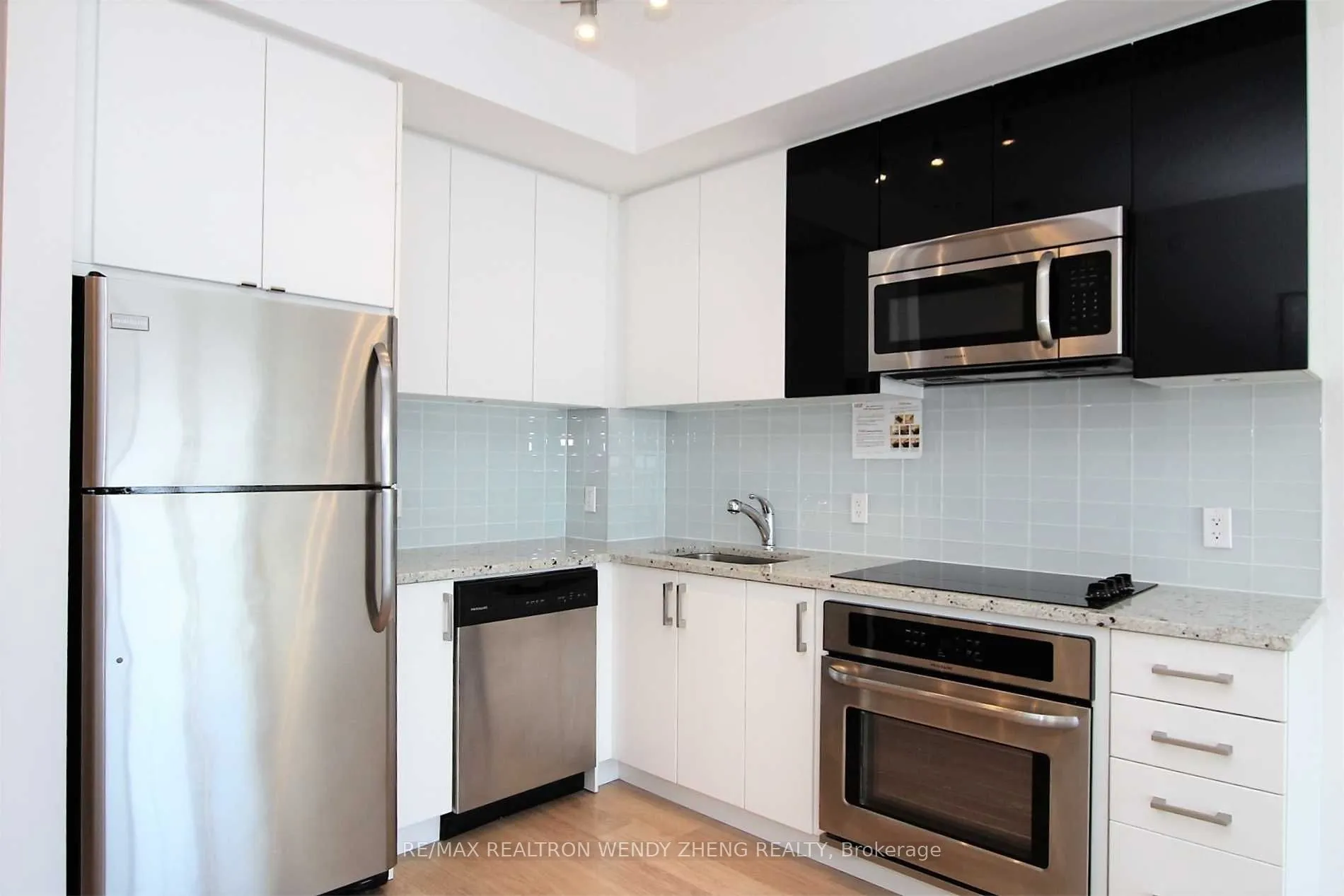 98 Lillian Street, #2218