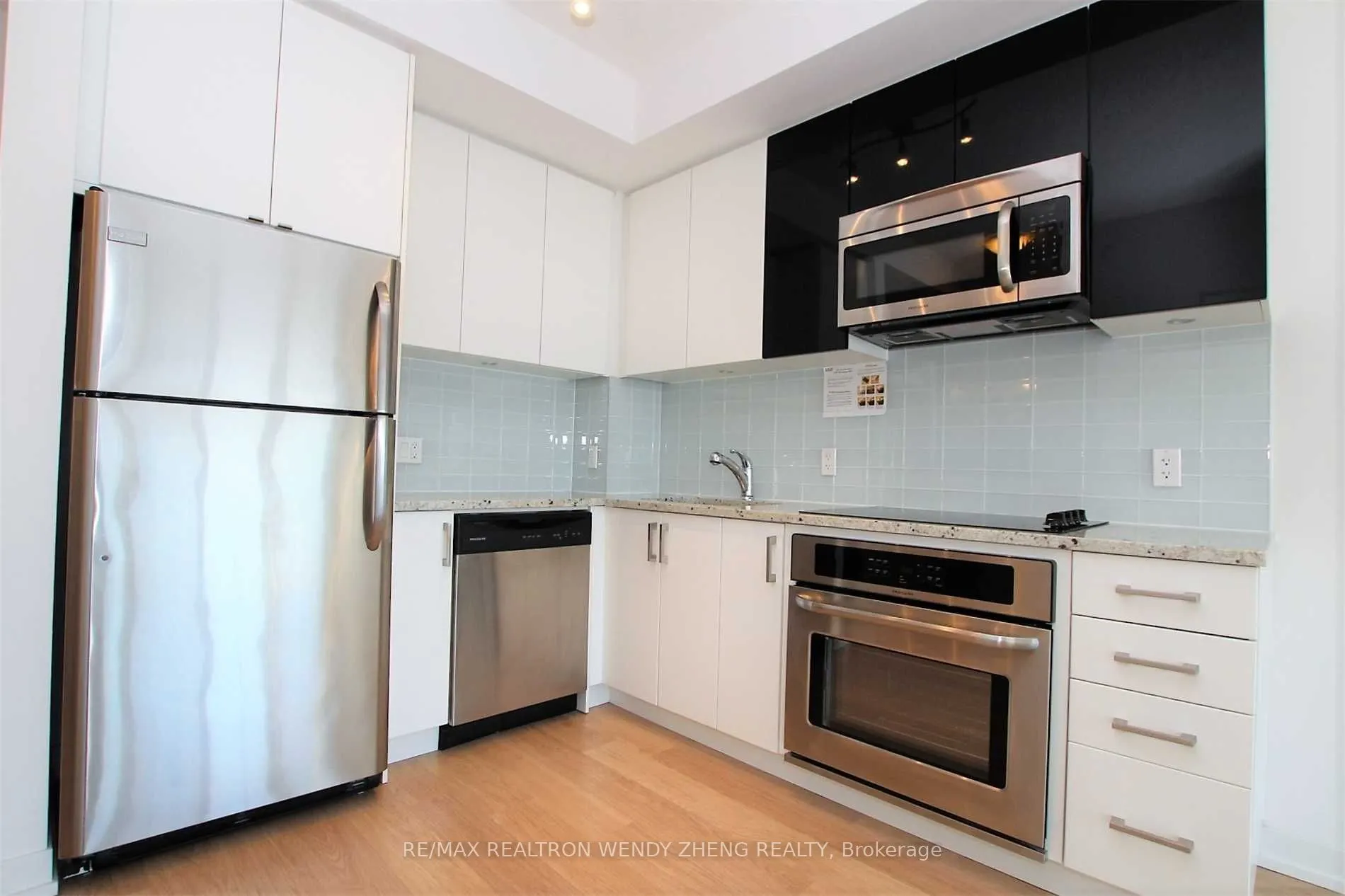 98 Lillian Street, #2218