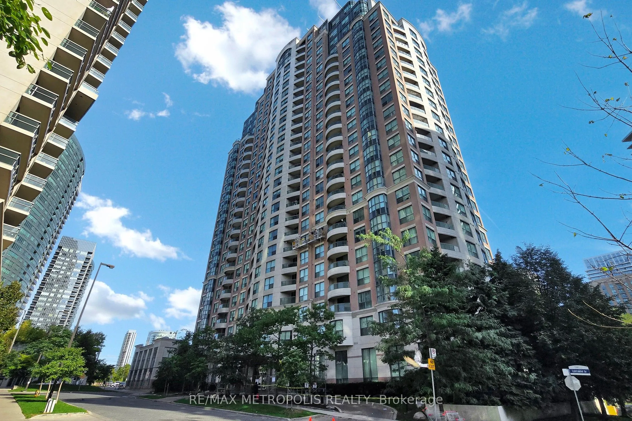 7 Lorraine Drive, #2201