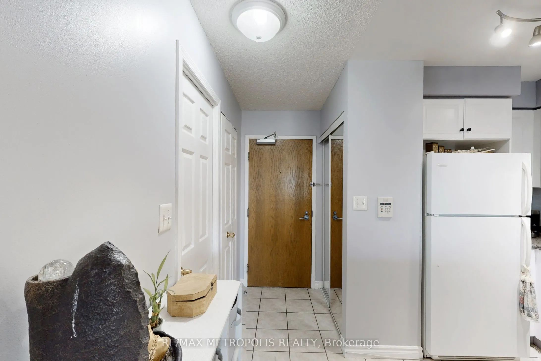 7 Lorraine Drive, #2201