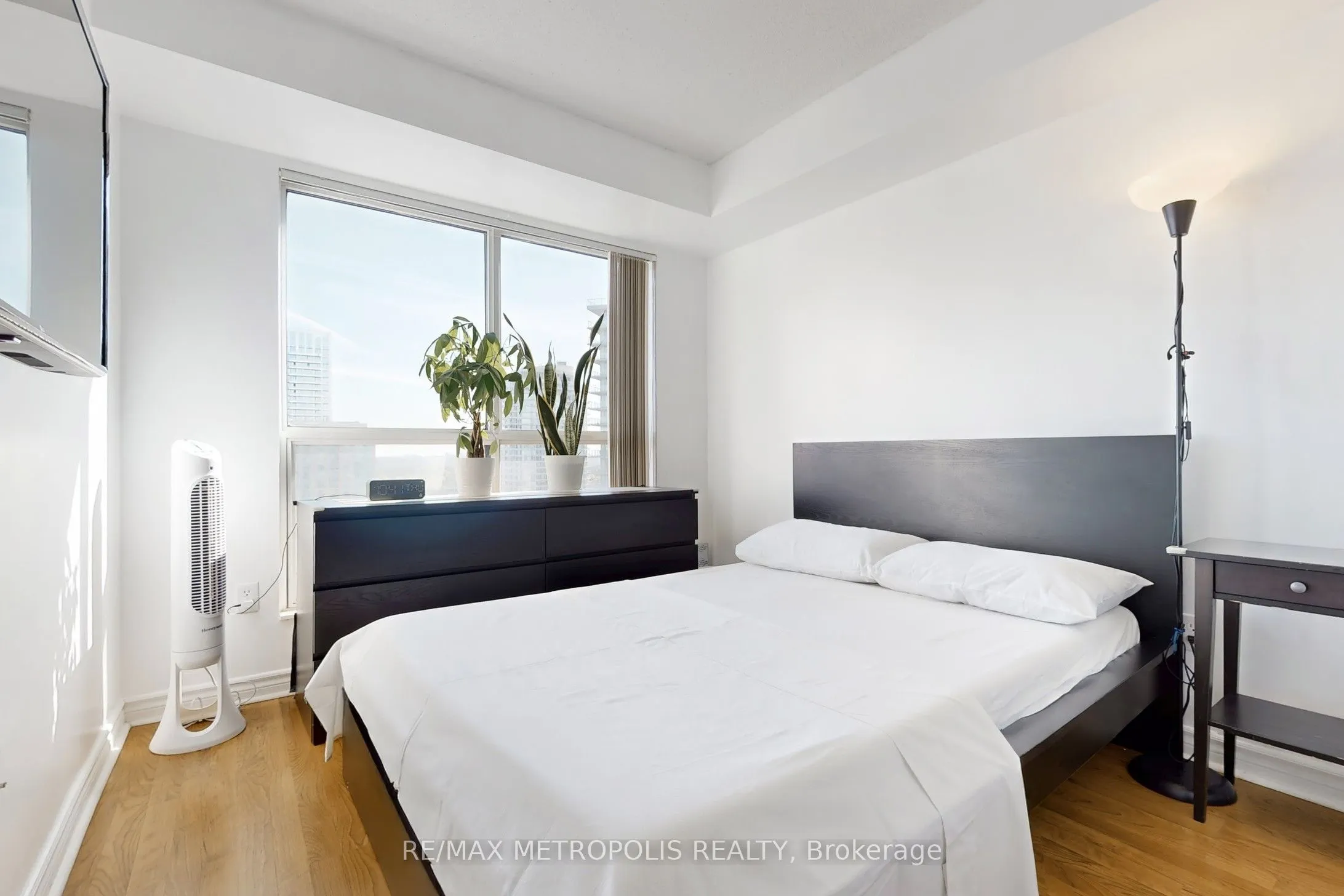 7 Lorraine Drive, #2201