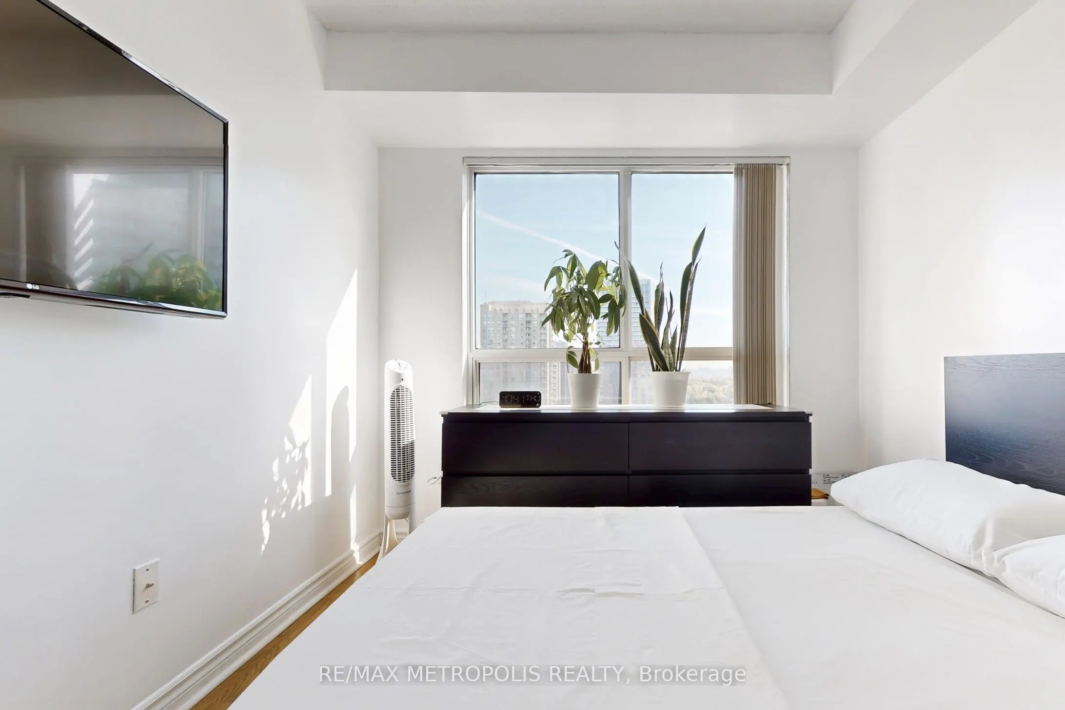 7 Lorraine Drive, #2201