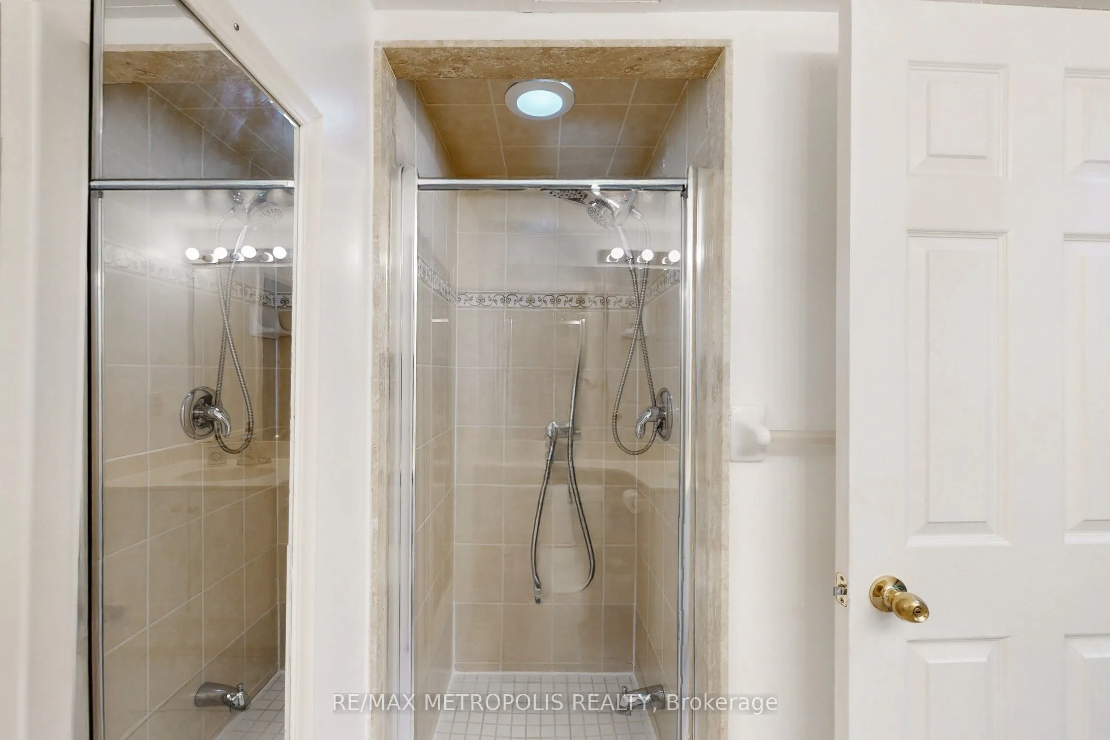 7 Lorraine Drive, #2201
