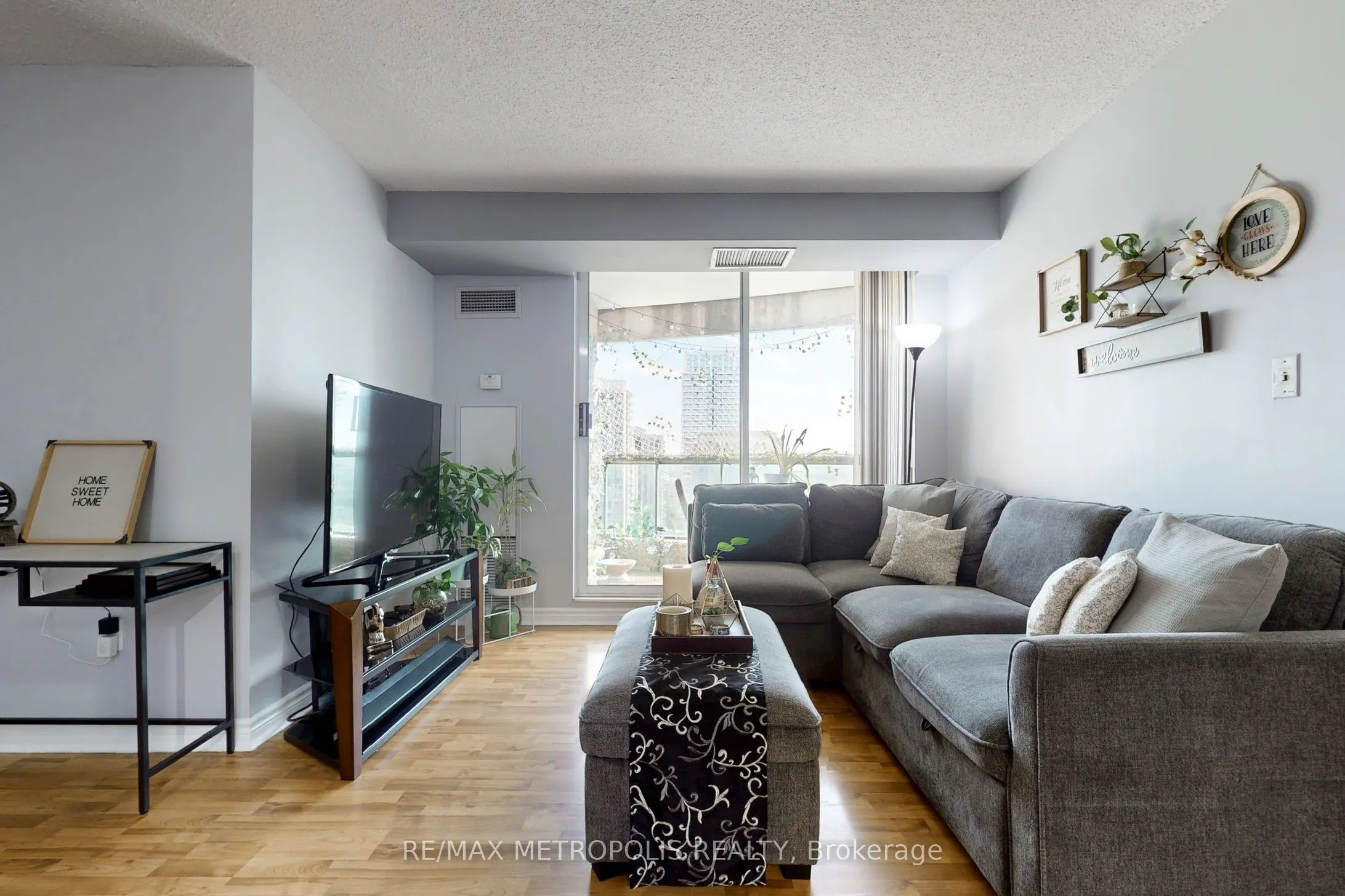 7 Lorraine Drive, #2201