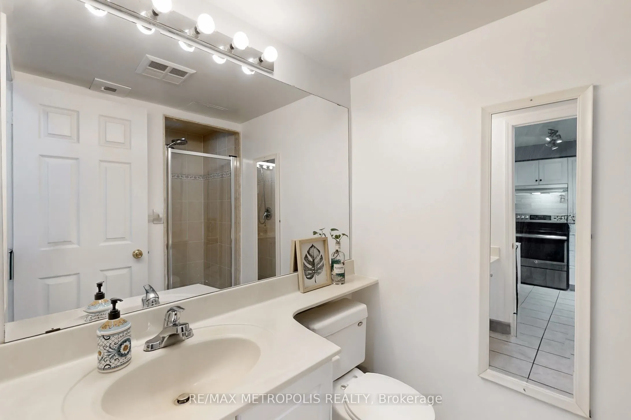 7 Lorraine Drive, #2201