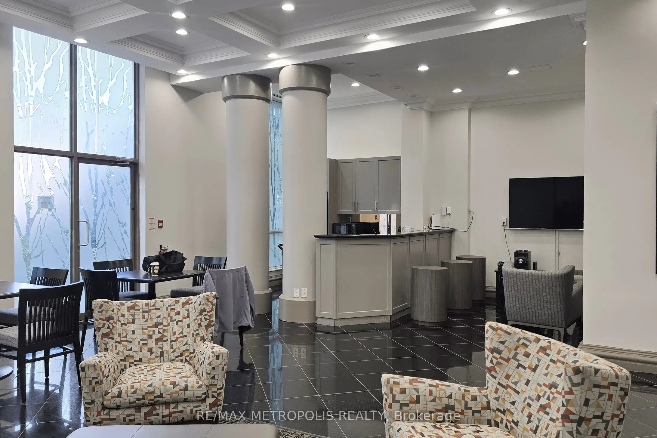 7 Lorraine Drive, #2201