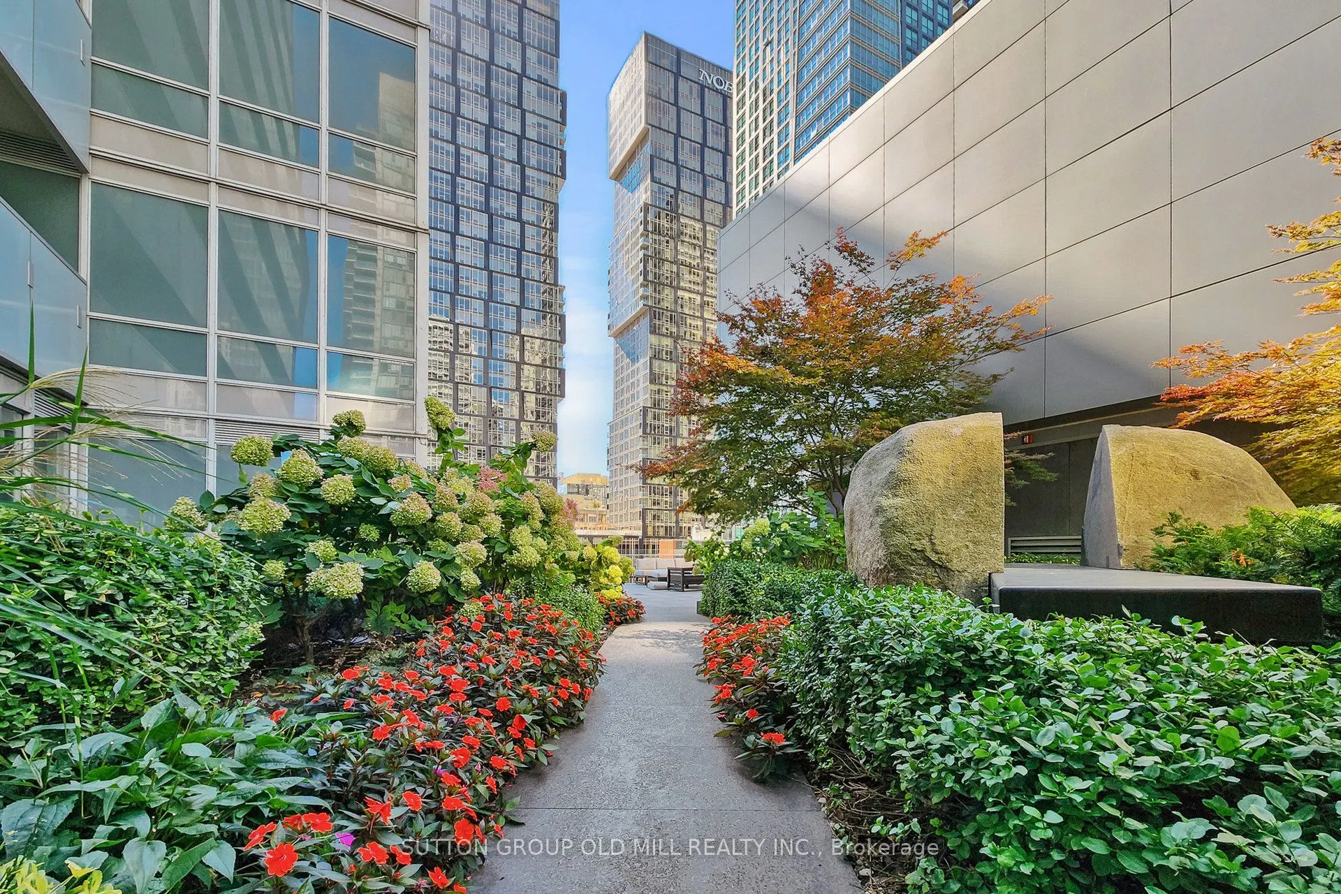 80 John Street, #2009
