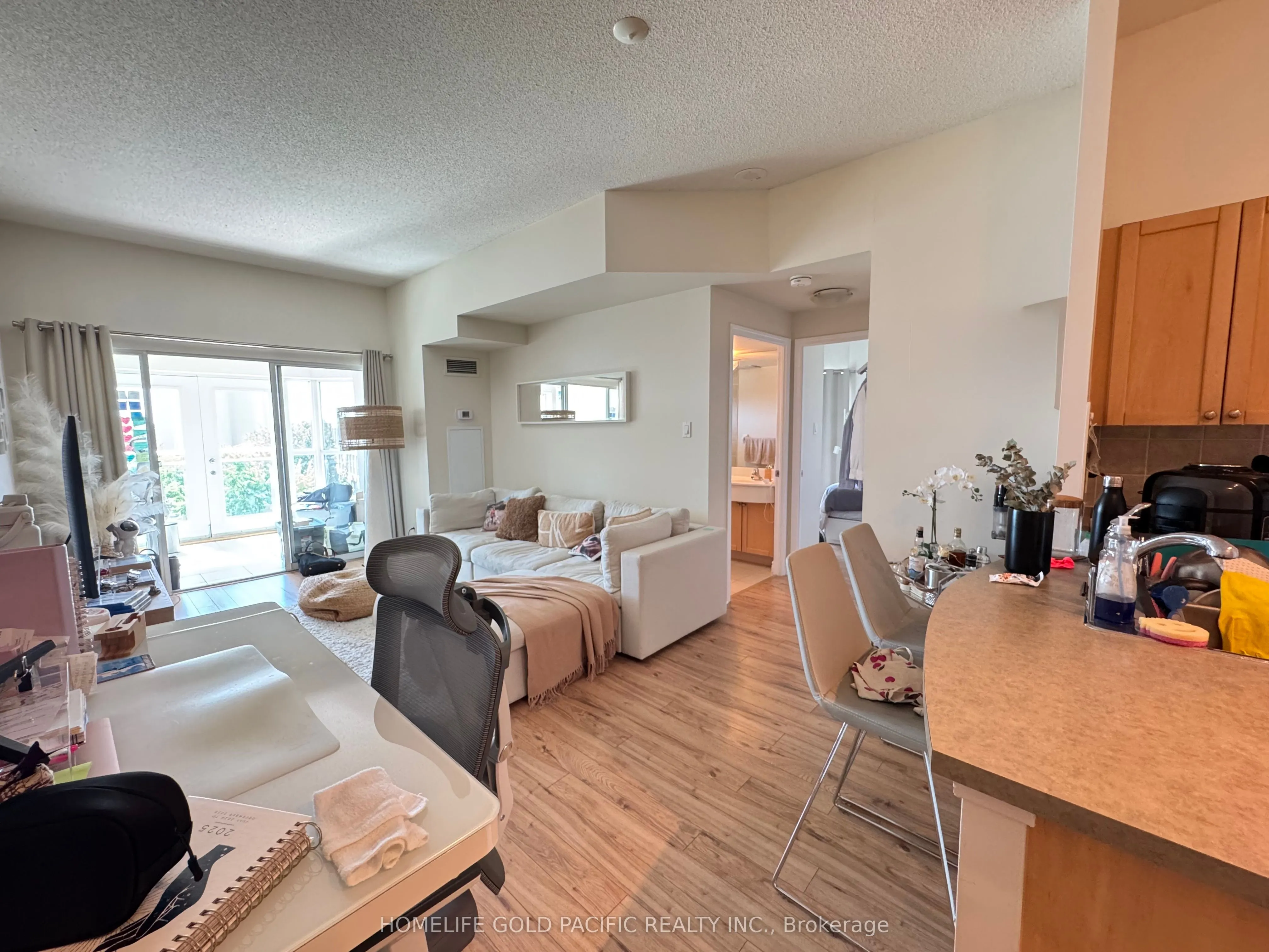 600 Queens Quay W, #611