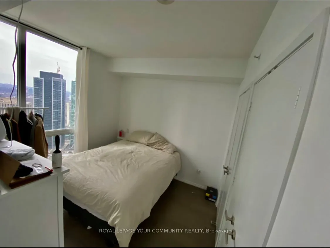 45 Charles Street E, #4009
