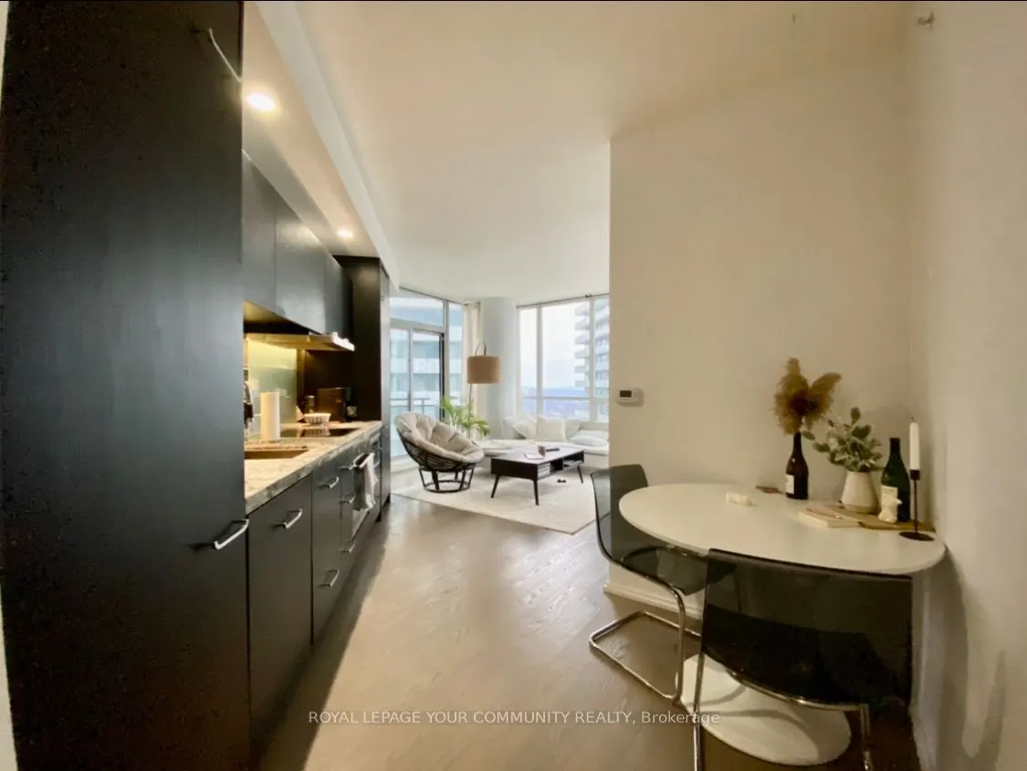 45 Charles Street E, #4009