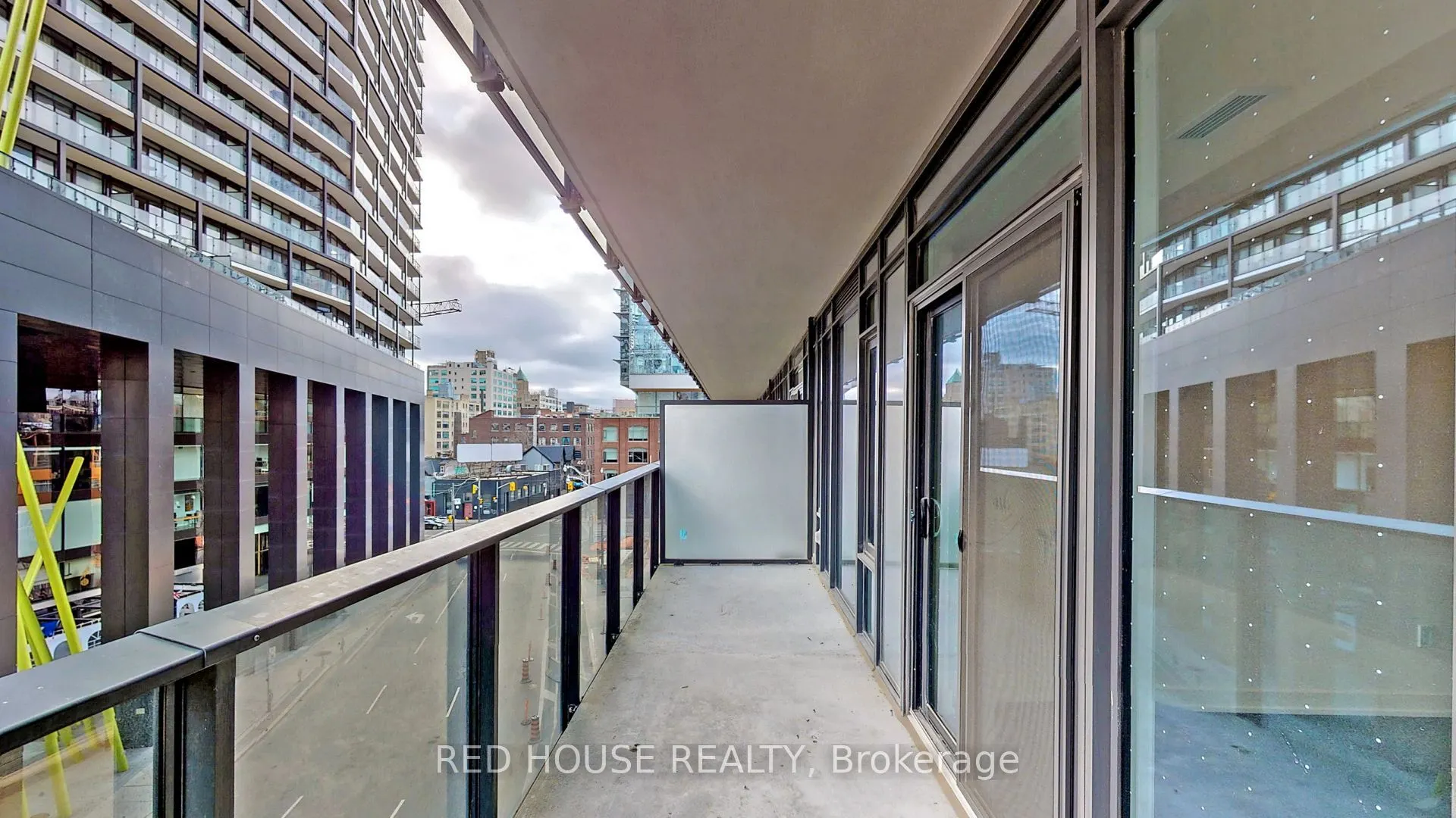 330 Richmond Street W, #520