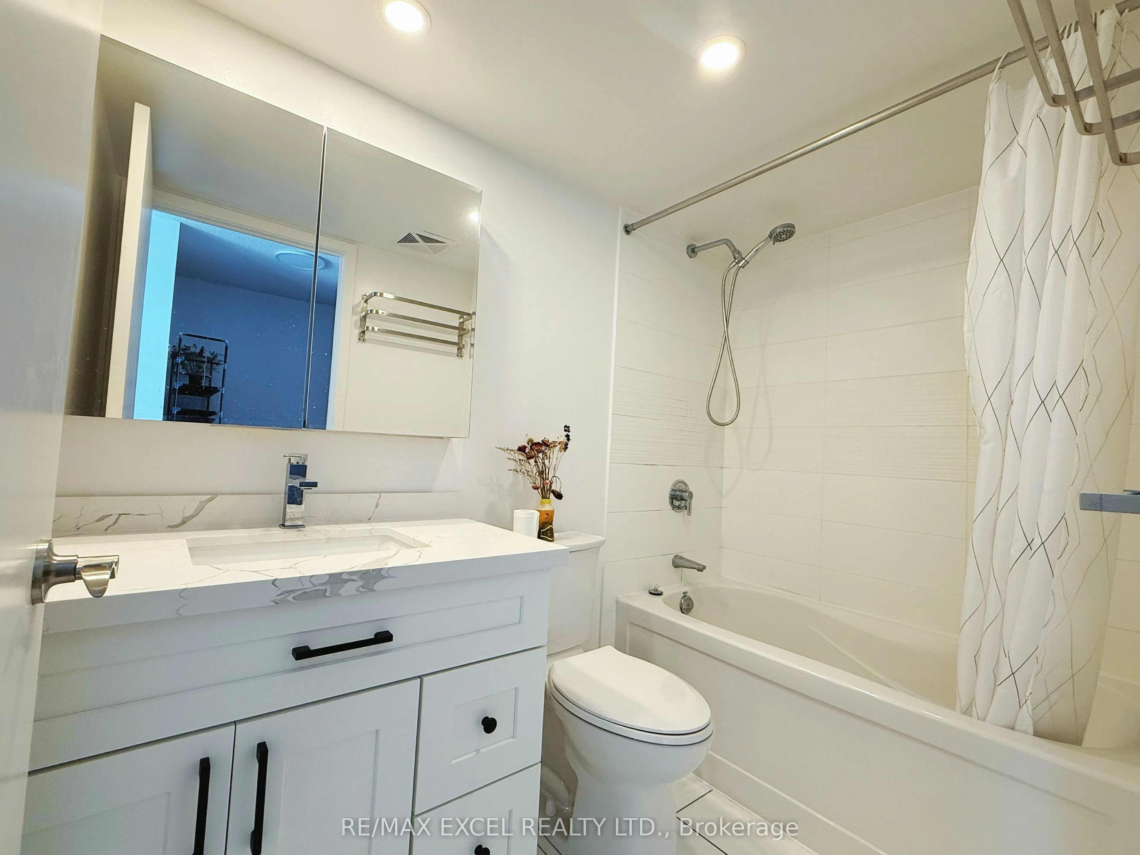 15 Iceboat Terrace, #2609