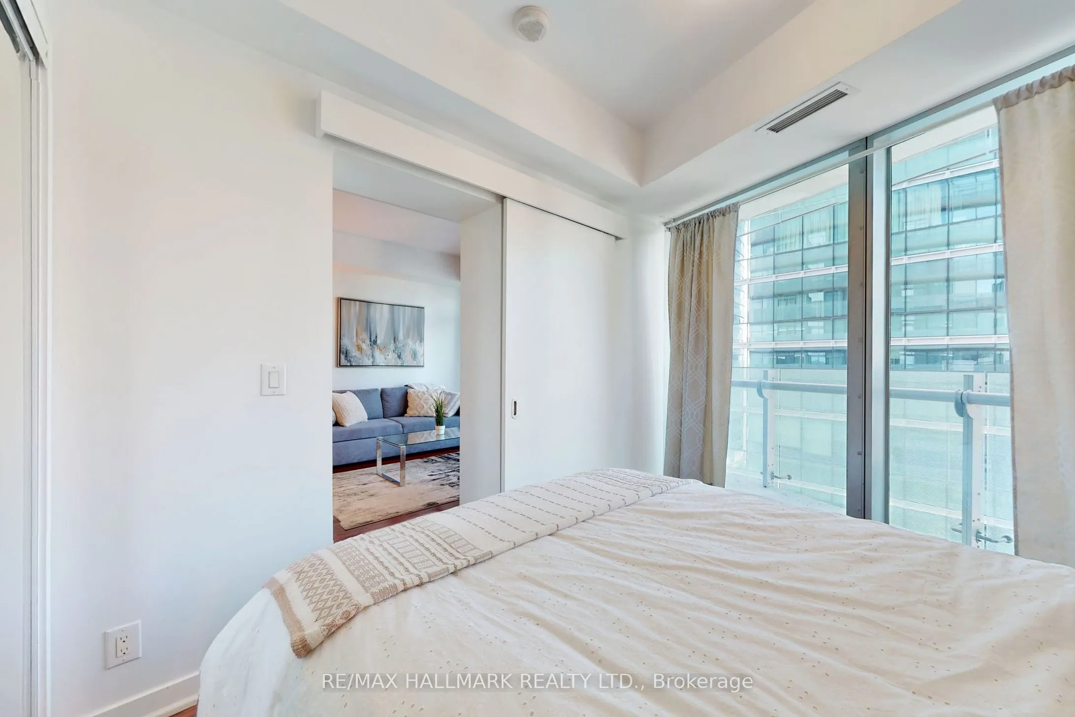 14 York Street, #3610