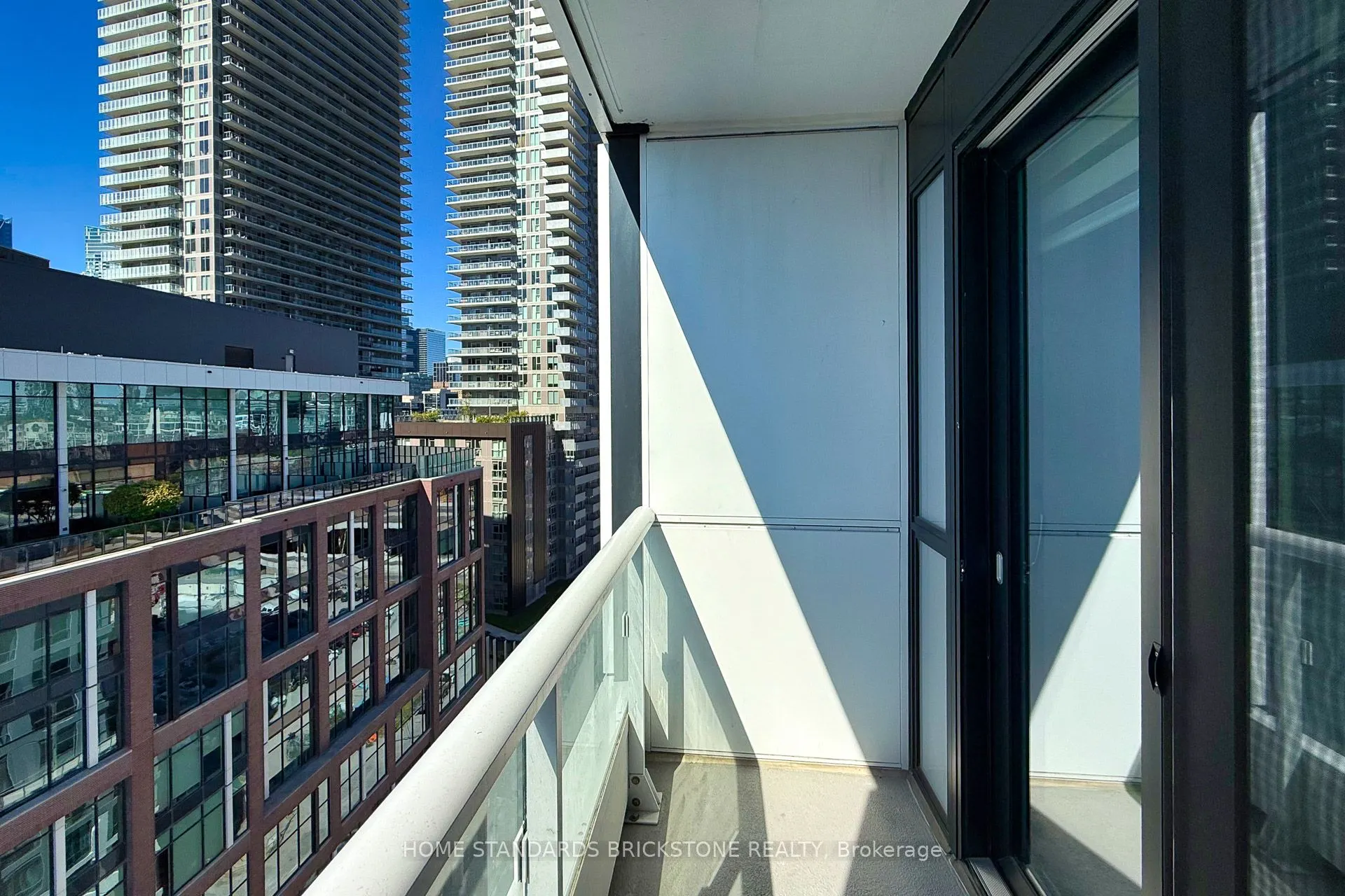 15 Richardson Street, #1414