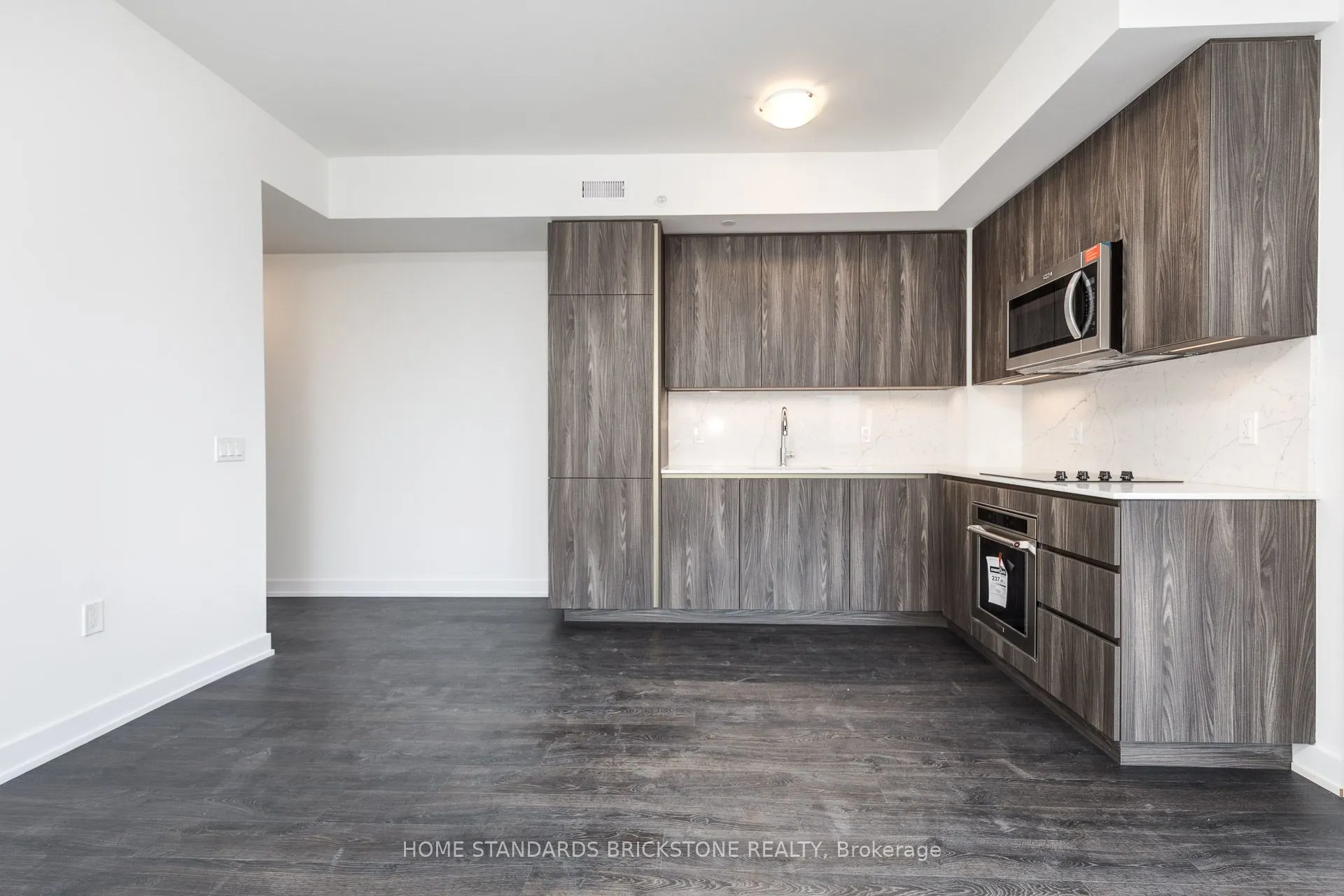 15 Richardson Street, #1414