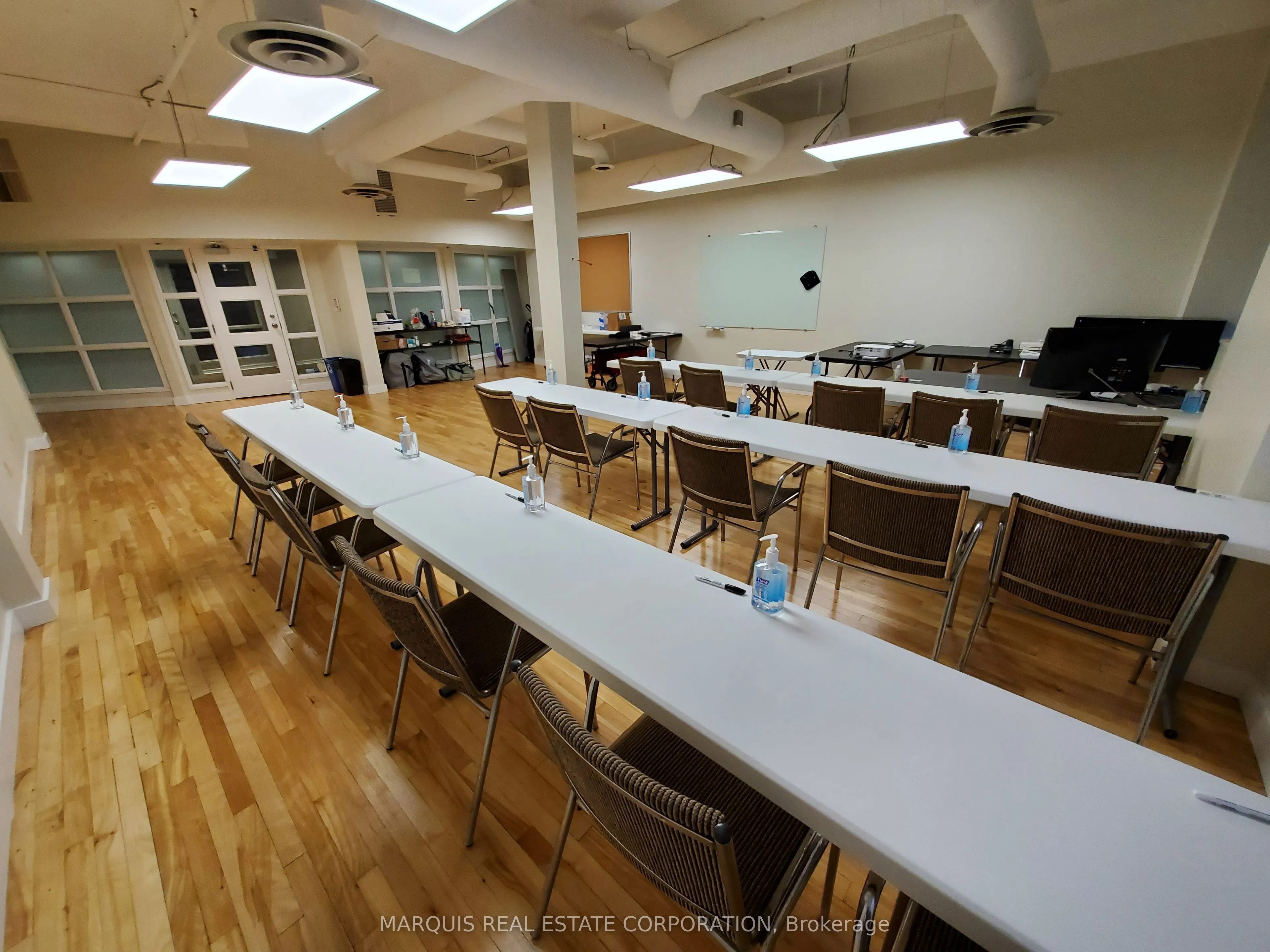 675 King Street W, #302