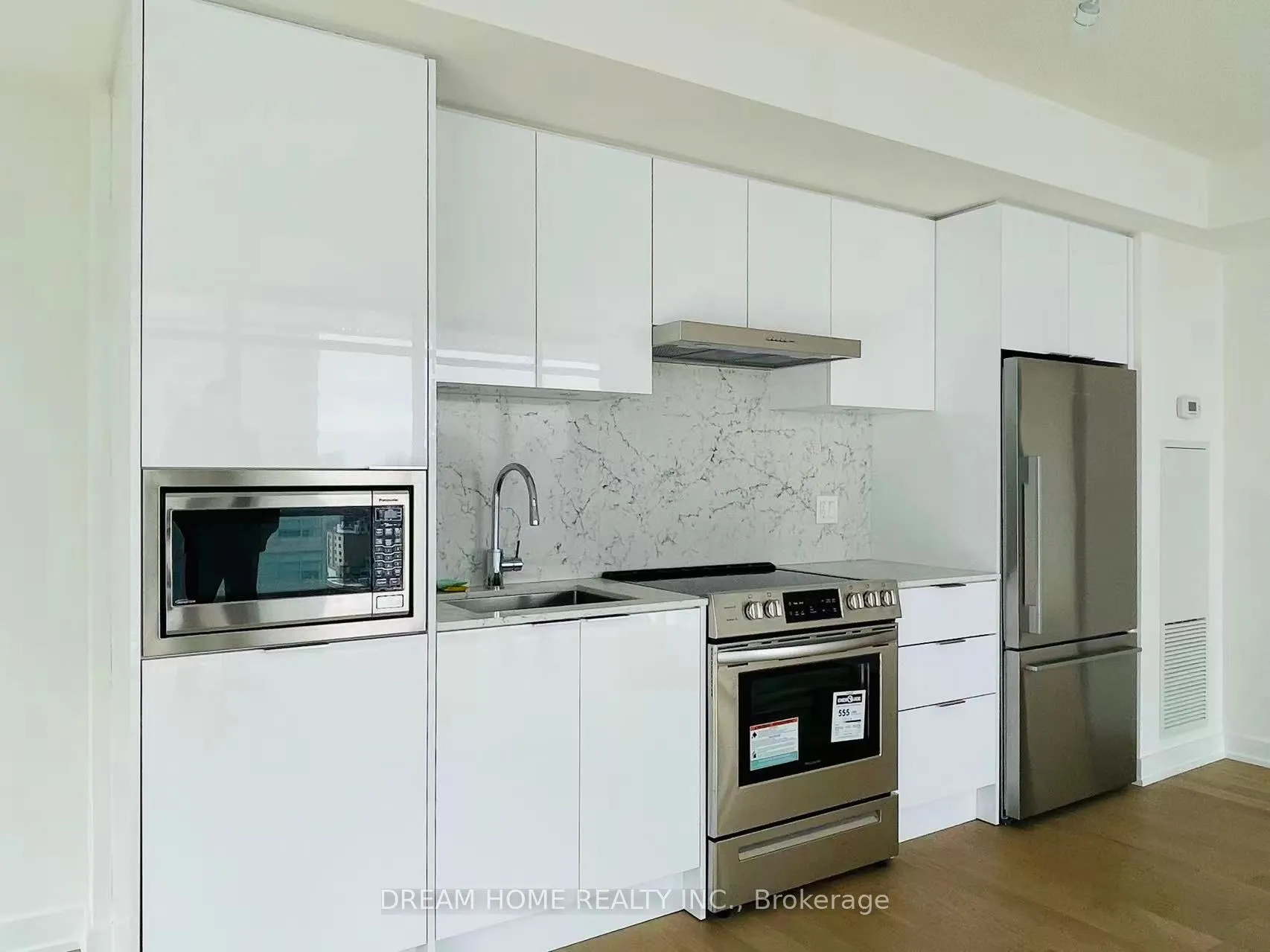 25 Richmond Street E, #1603