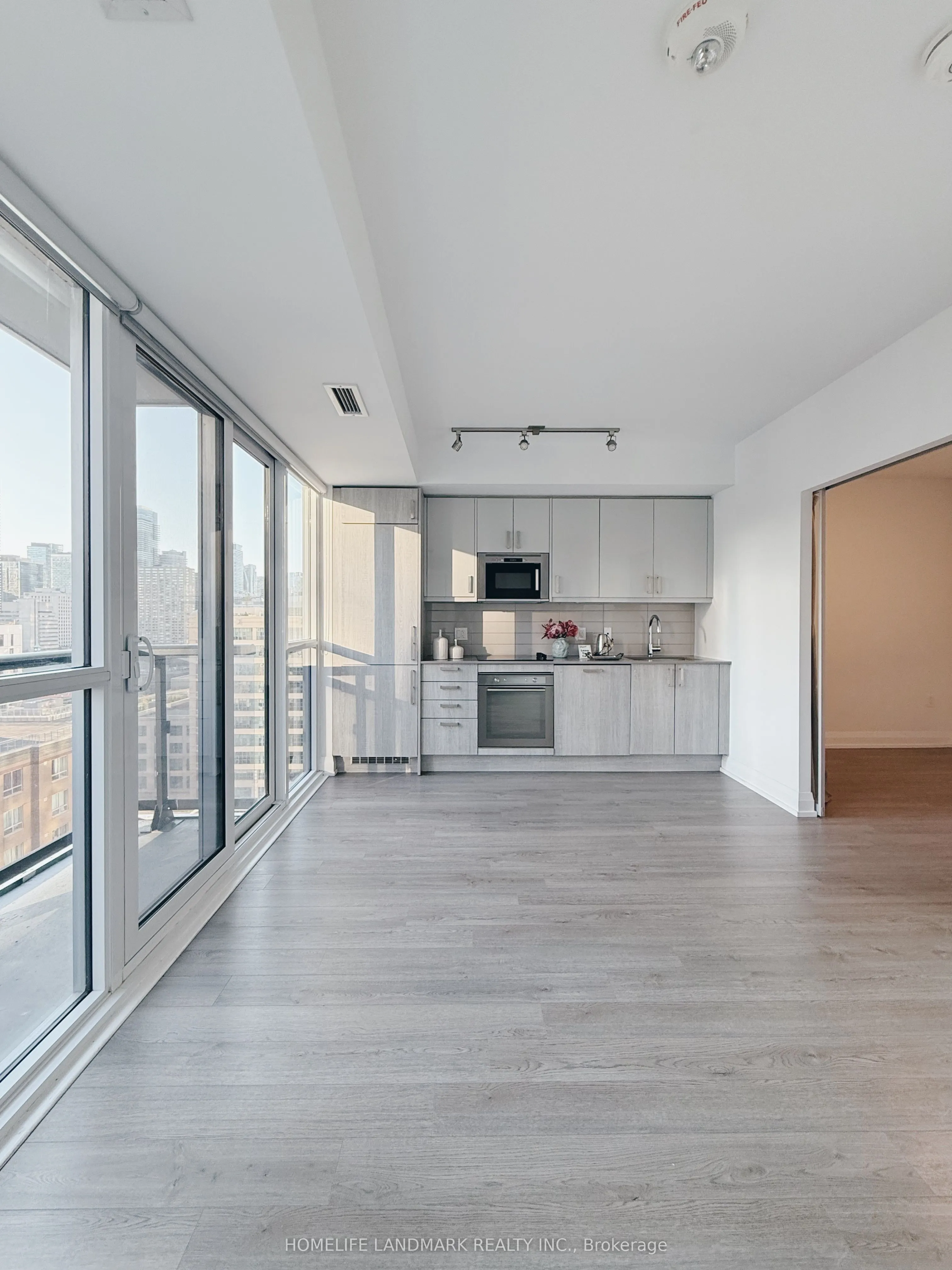 77 MUTUAL Street, #1705
