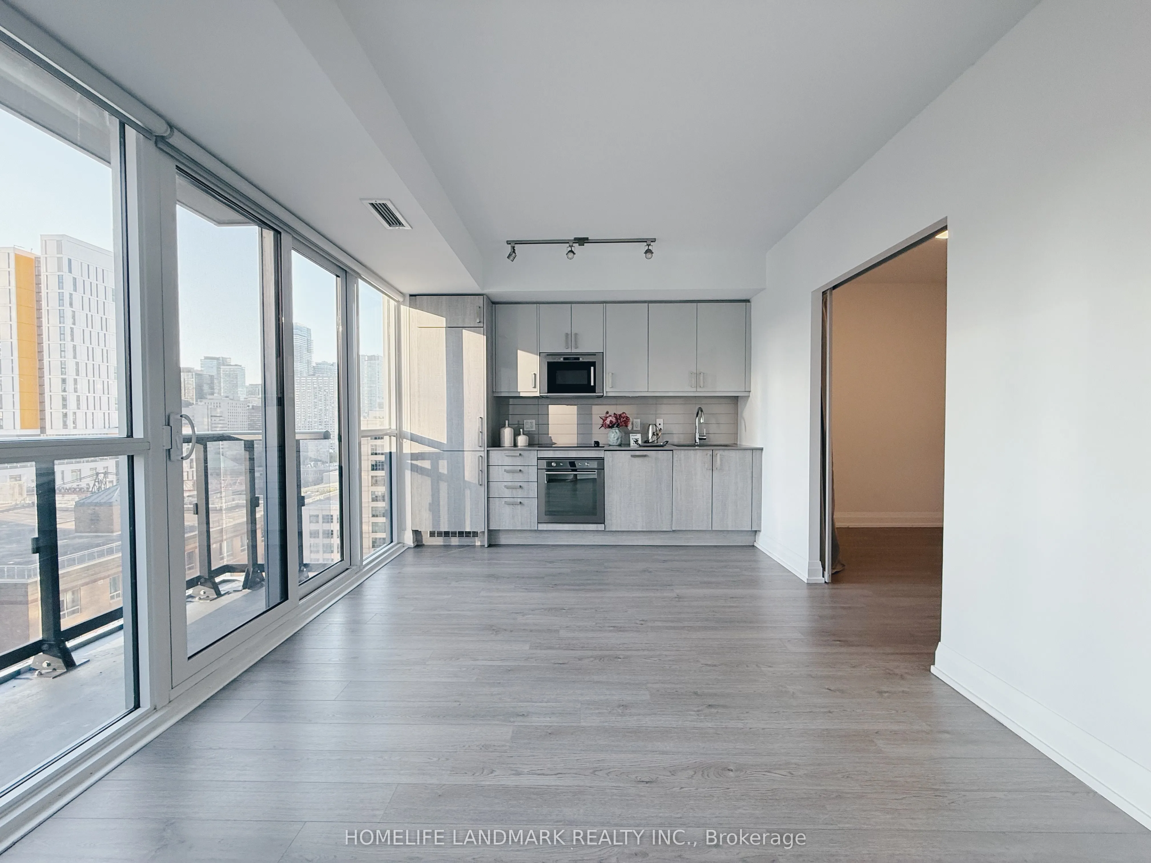 77 MUTUAL Street, #1705
