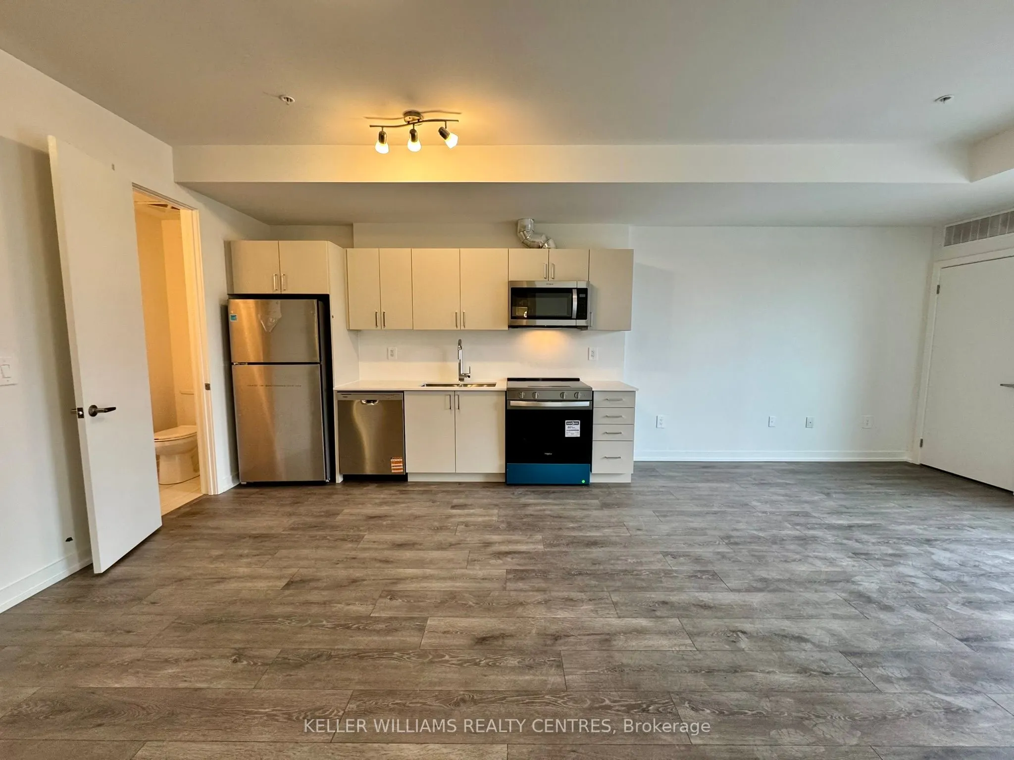 1680 Victoria Park Avenue, #B207