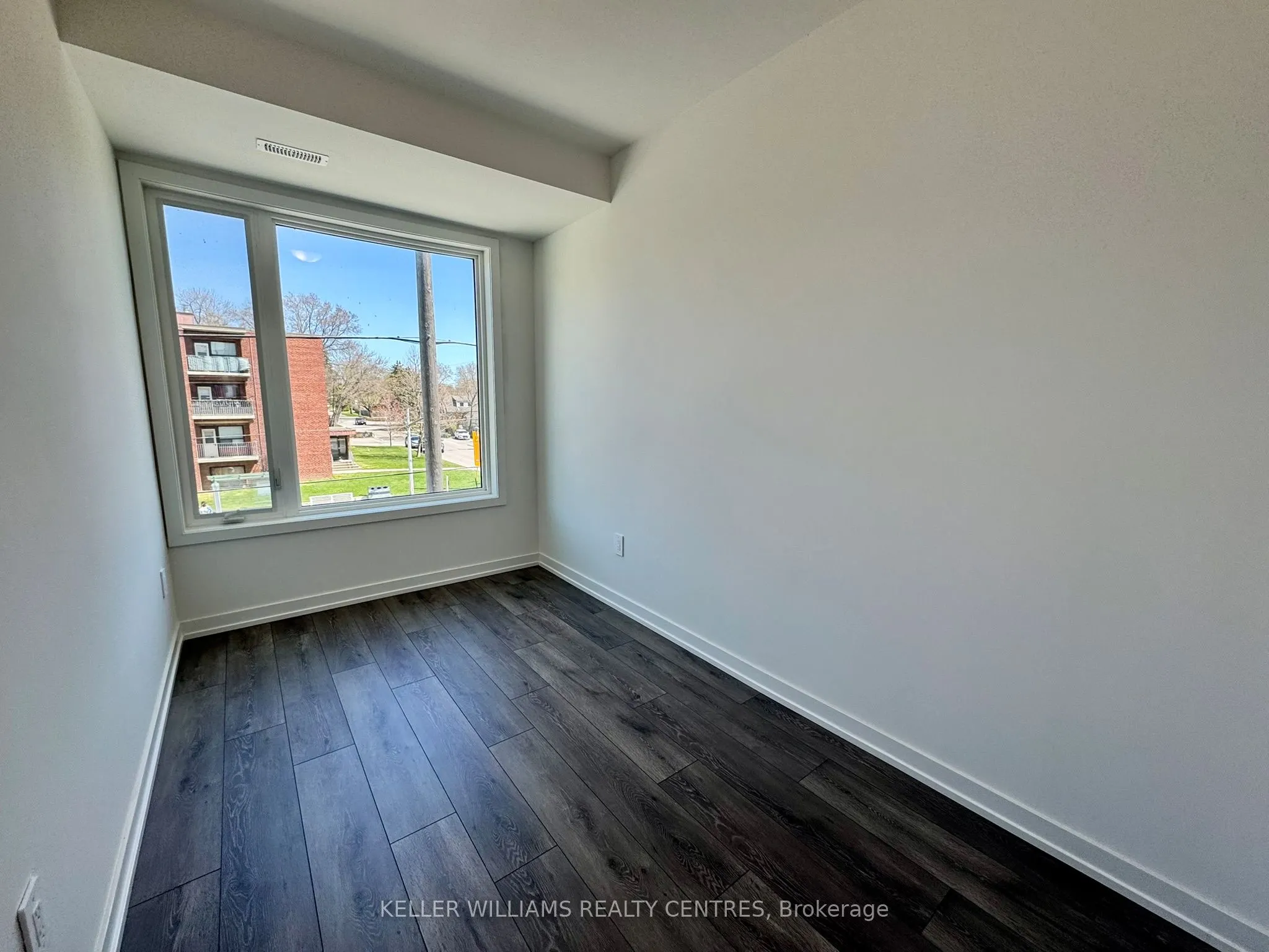 1680 Victoria Park Avenue, #B207