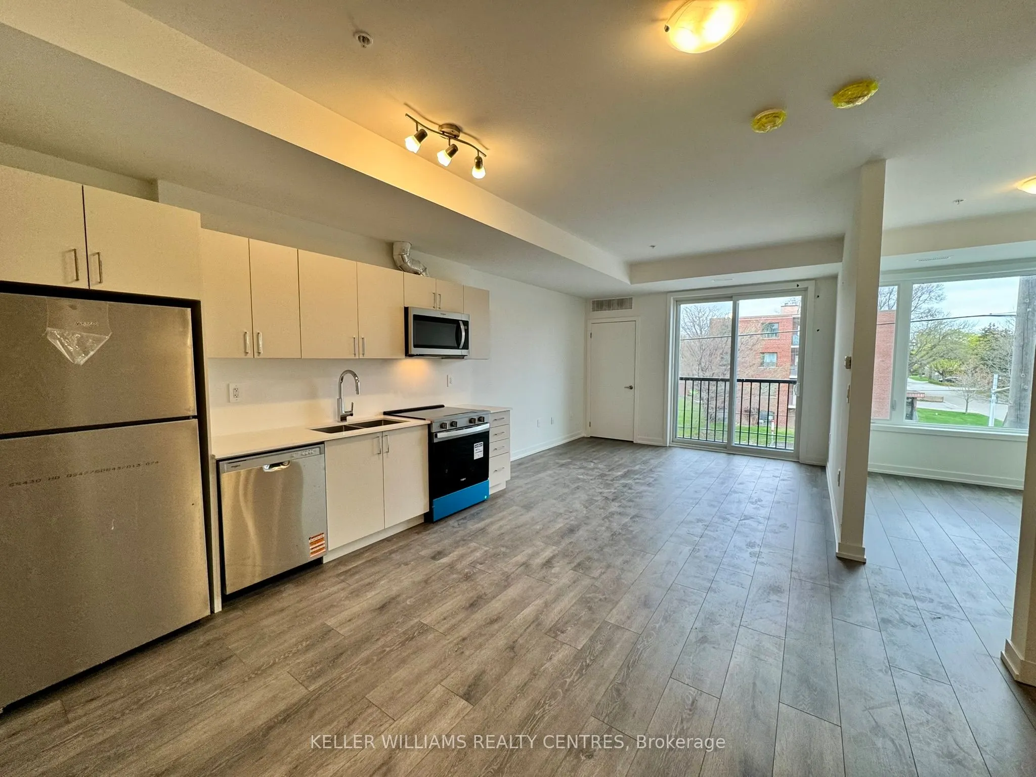 1680 Victoria Park Avenue, #B207