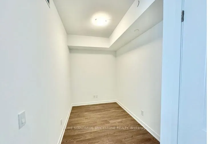 543 Richmond Street W, #933
