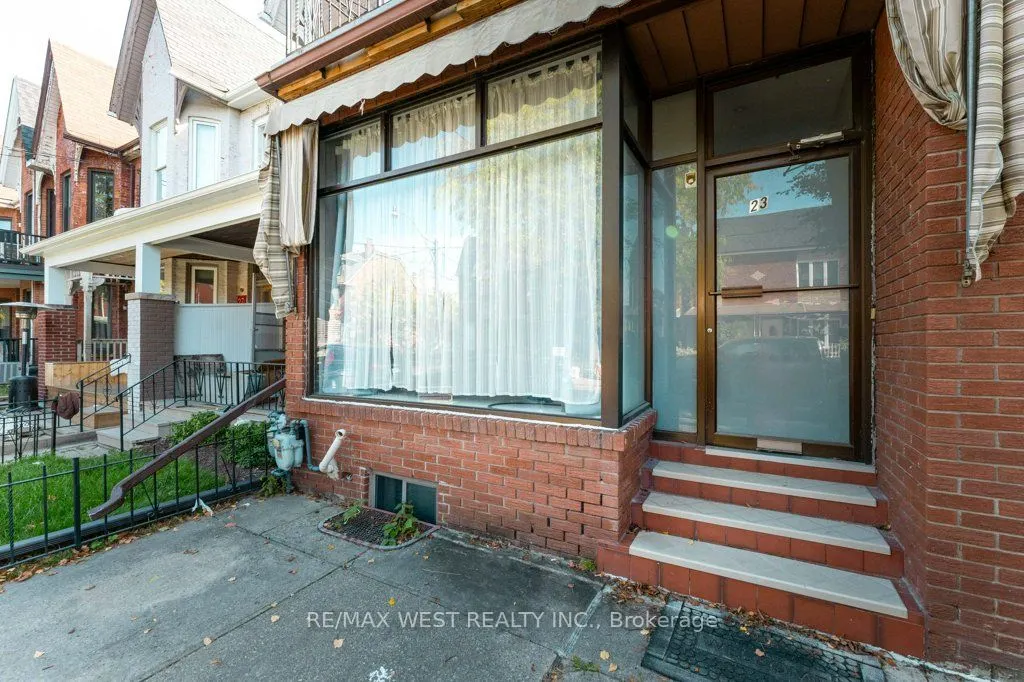 23 clinton Street