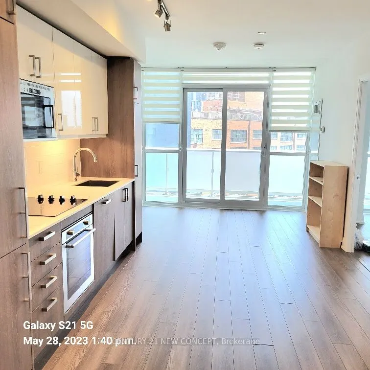 77 Mutual Street, #903