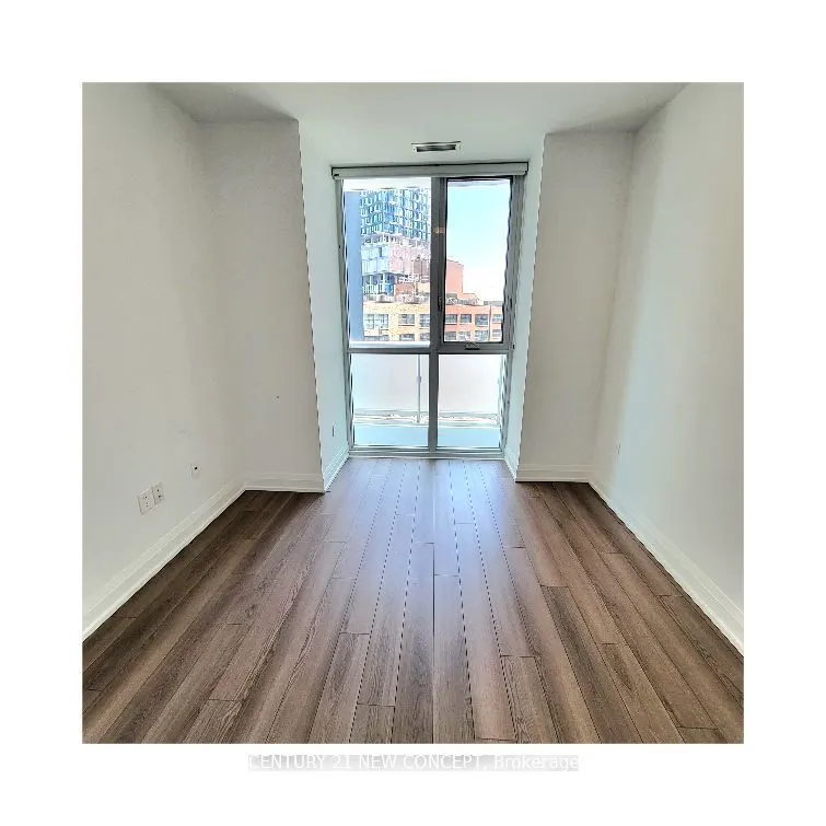 77 Mutual Street, #903