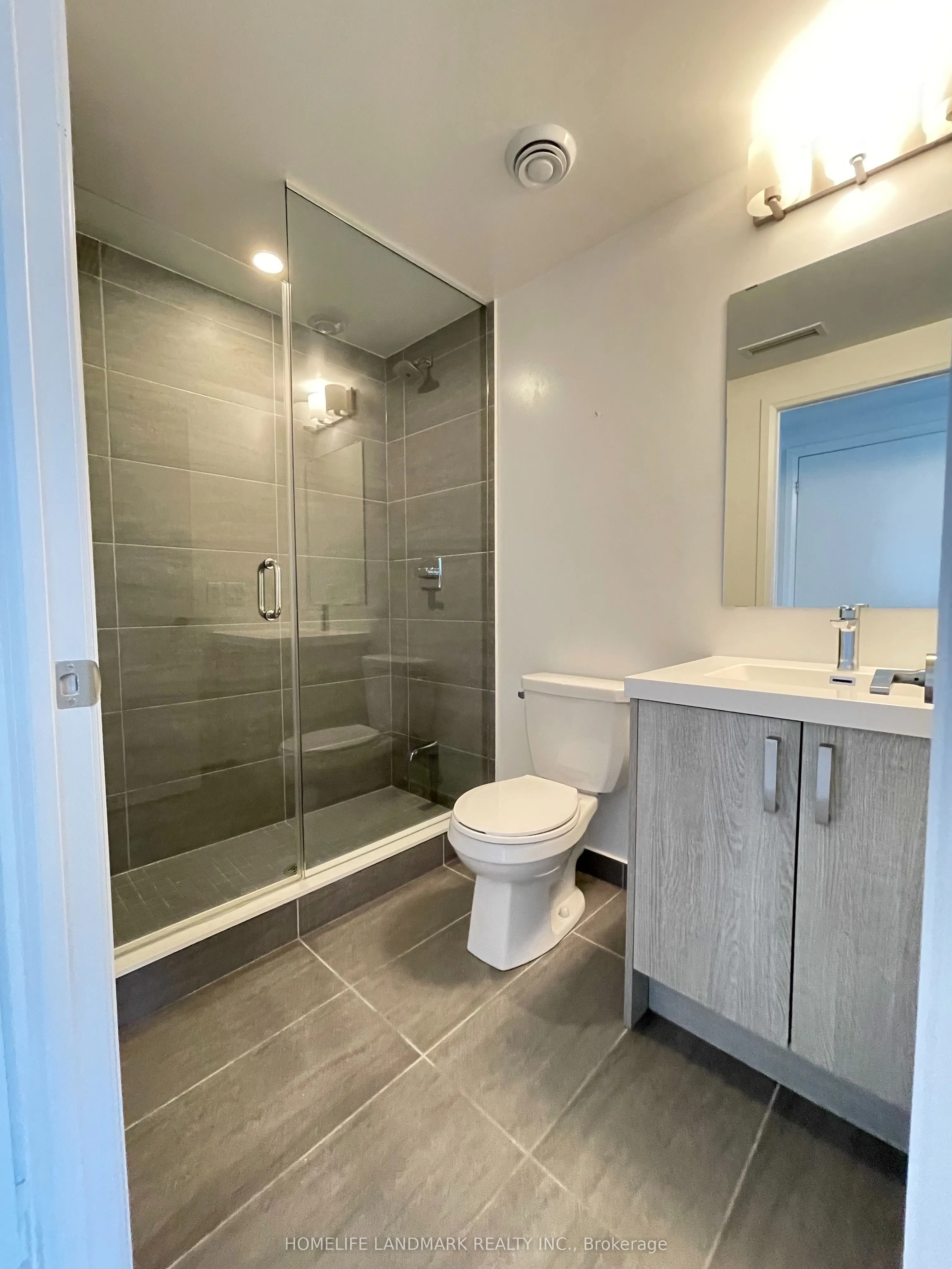 77 Mutual Street, #2808