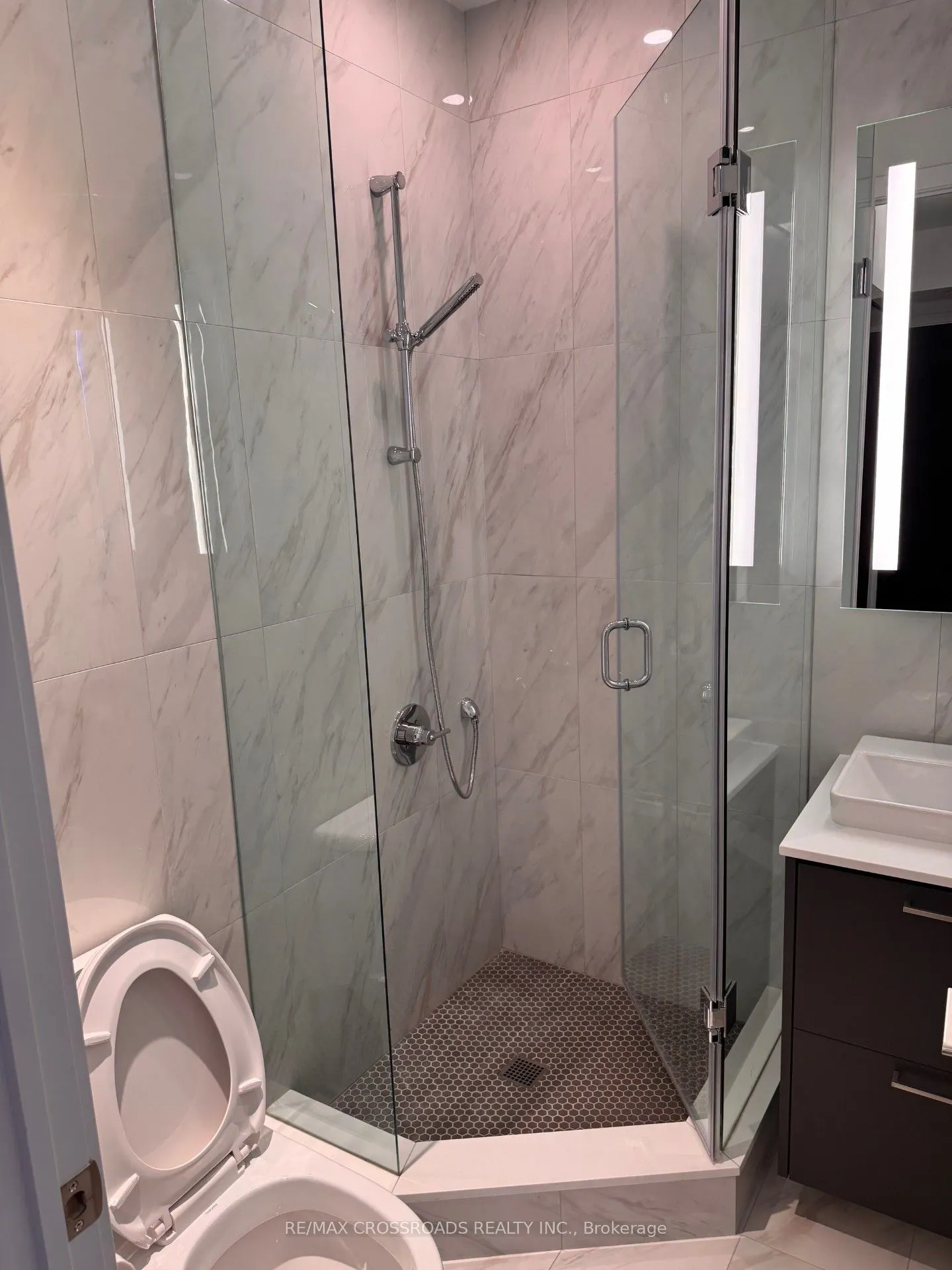 470 FRONT Street W, #2415