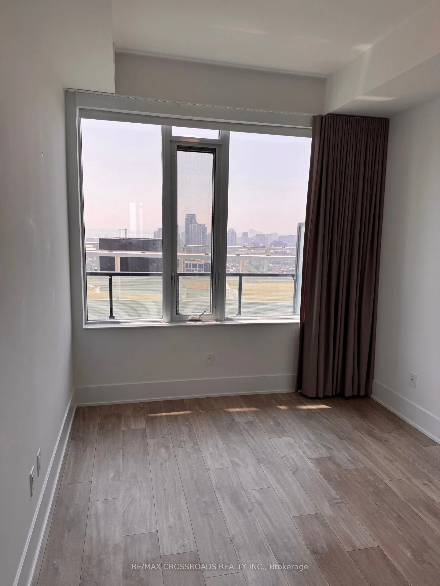 470 FRONT Street W, #2415