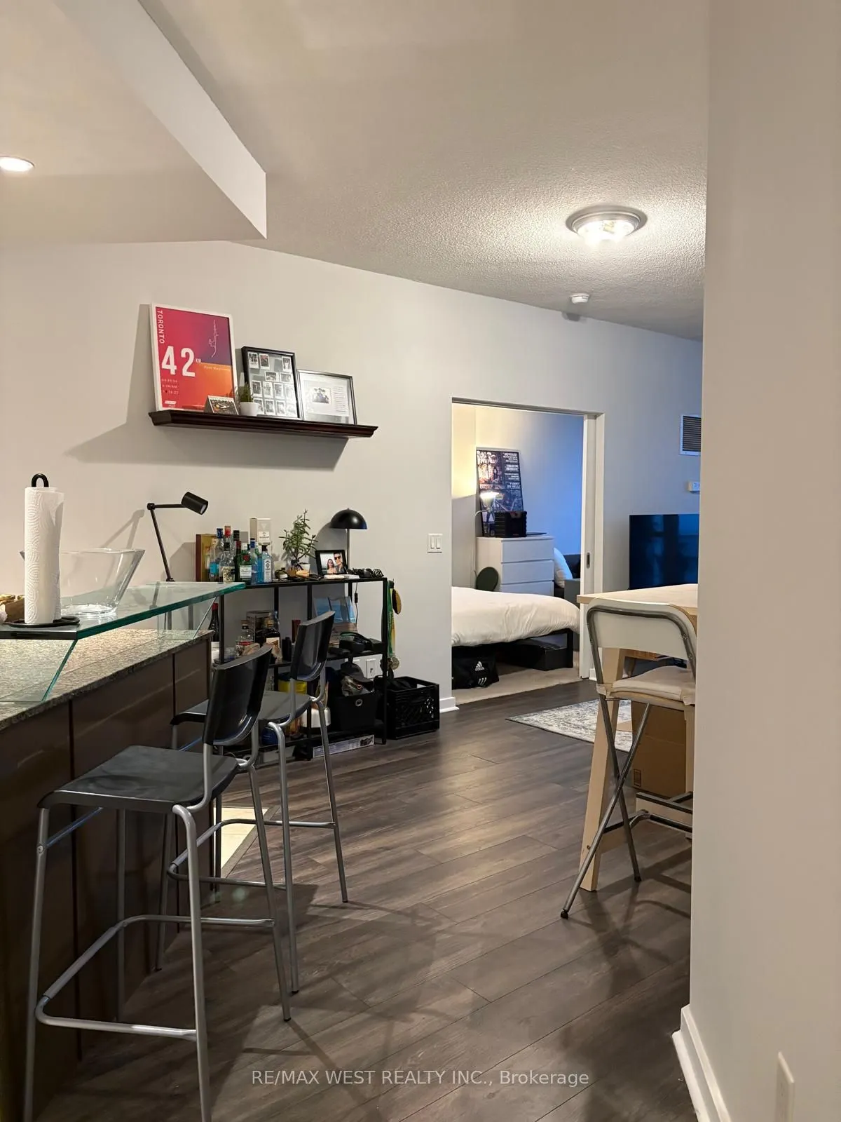 218 Queens Quay W, #2204