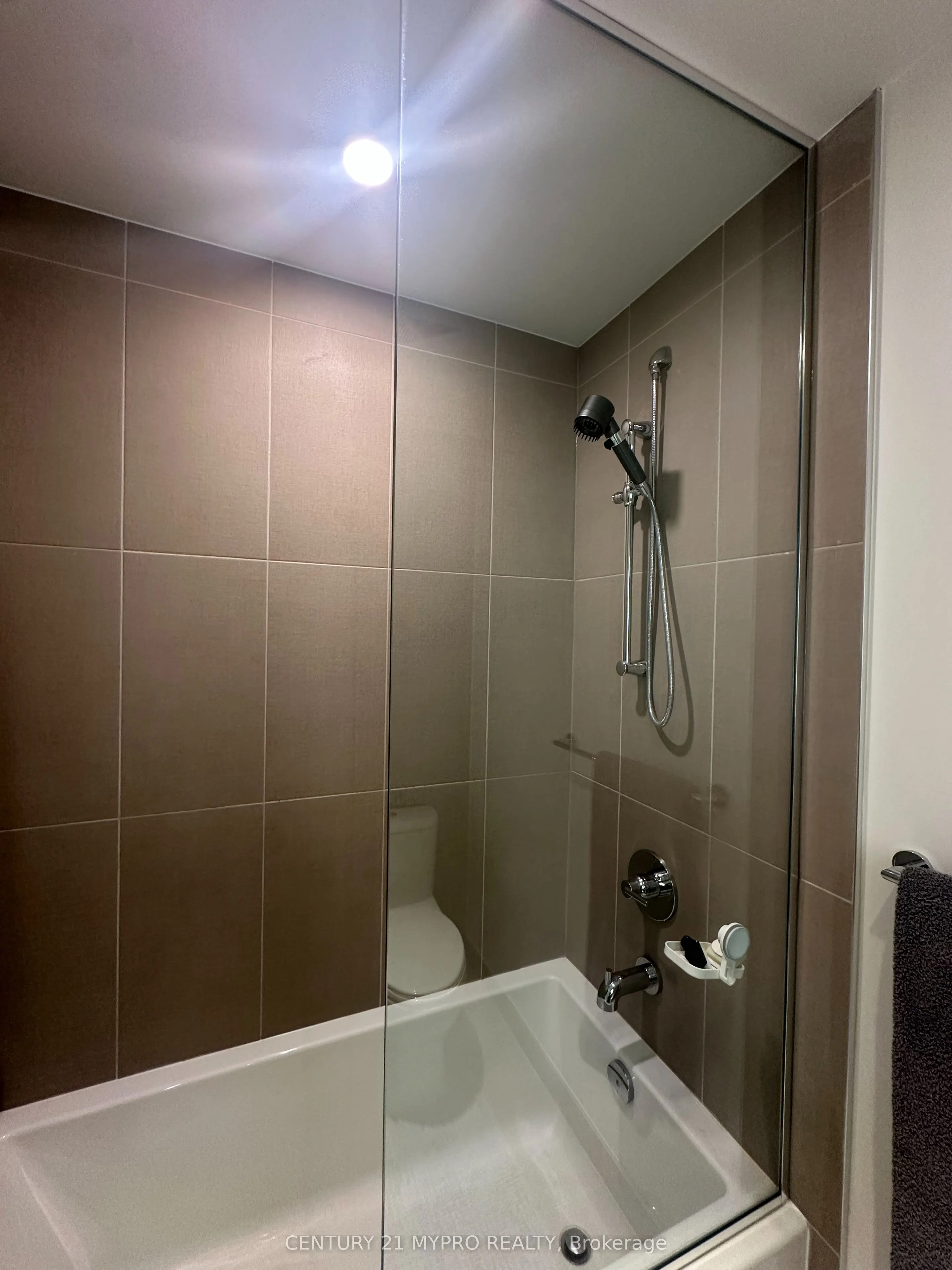 575 Bloor Street E, #3508