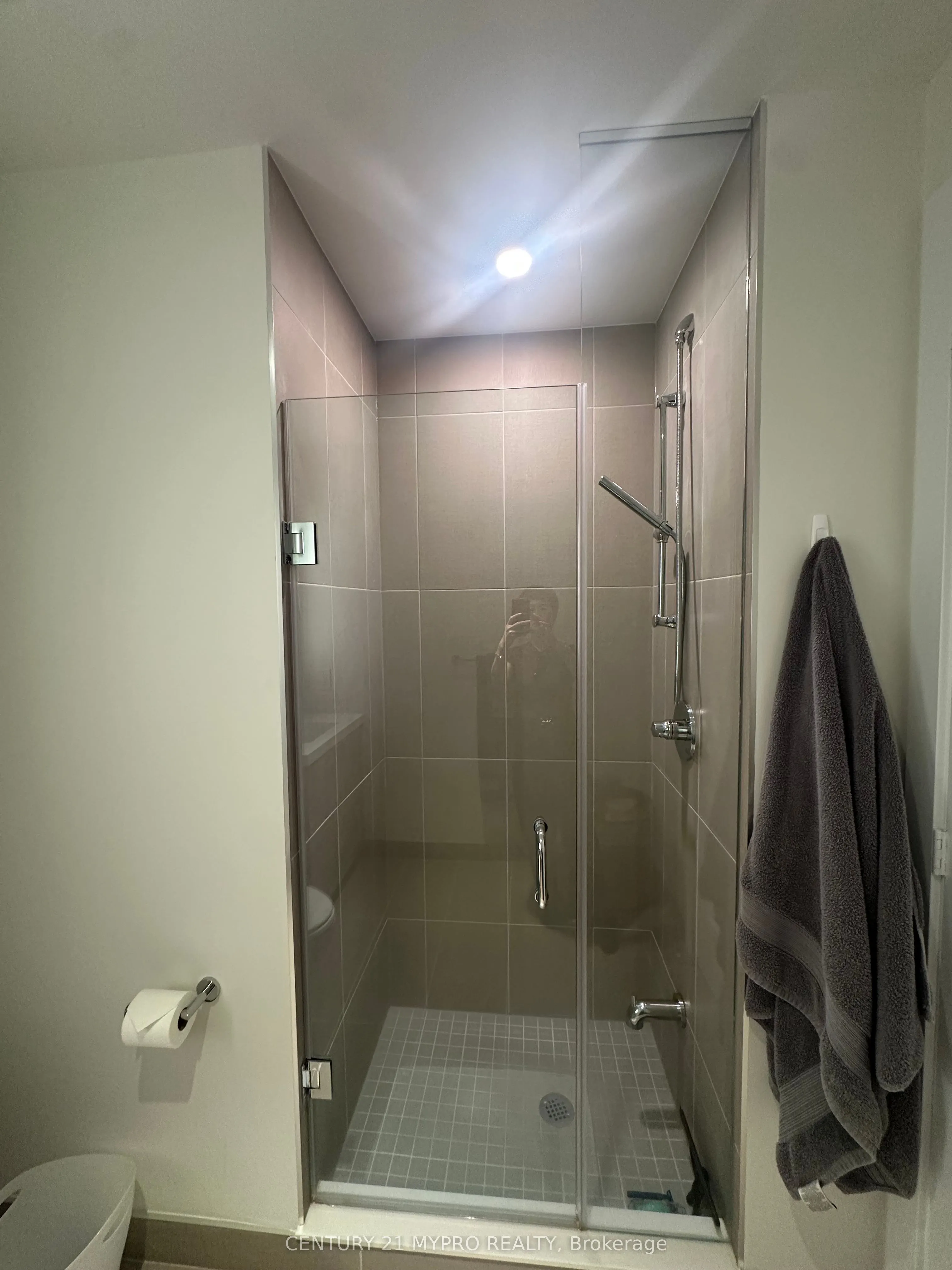 575 Bloor Street E, #3508