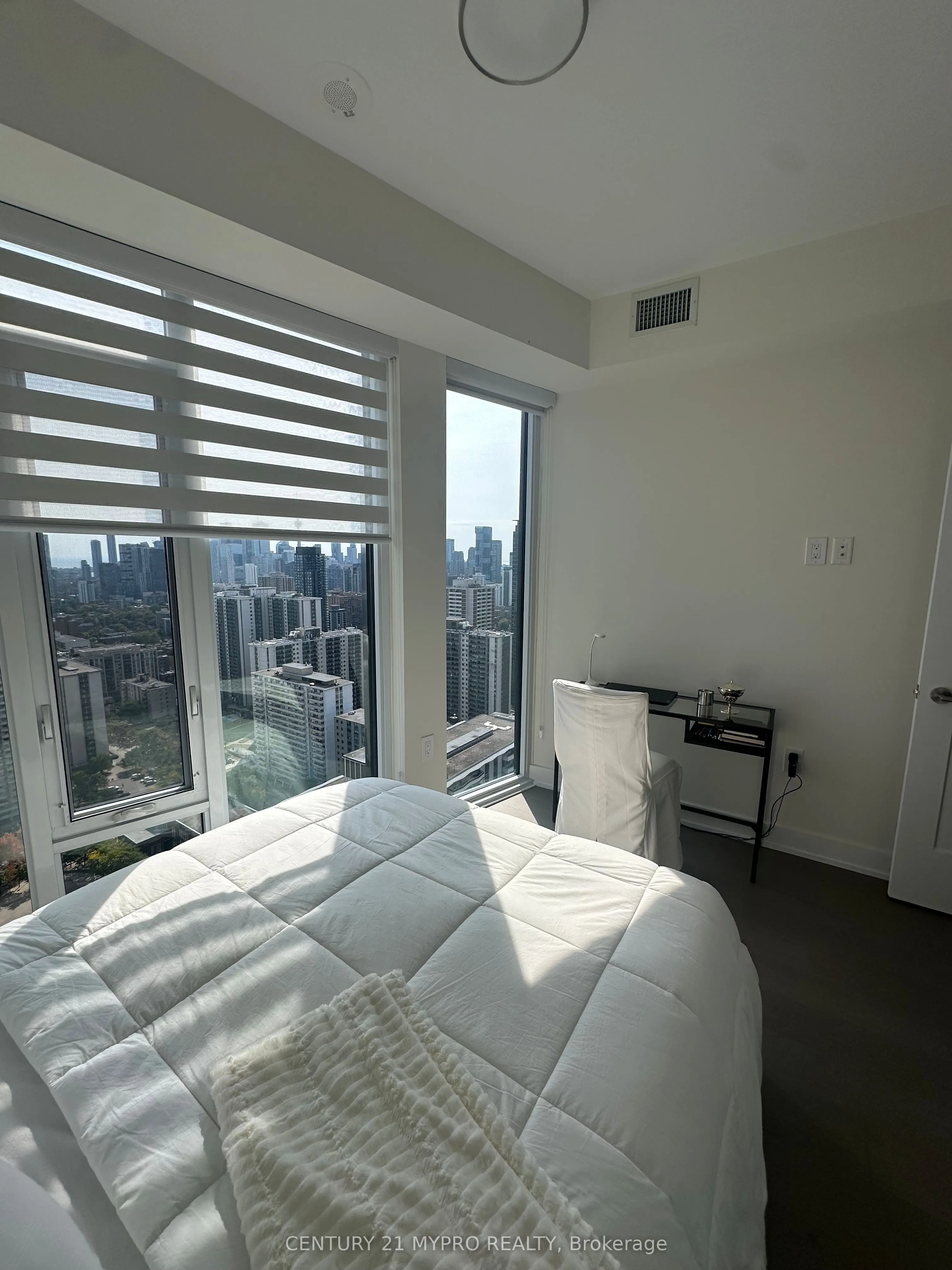 575 Bloor Street E, #3508