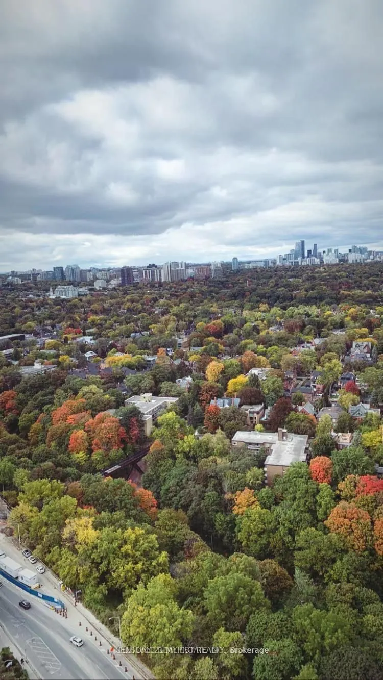 575 Bloor Street E, #3508