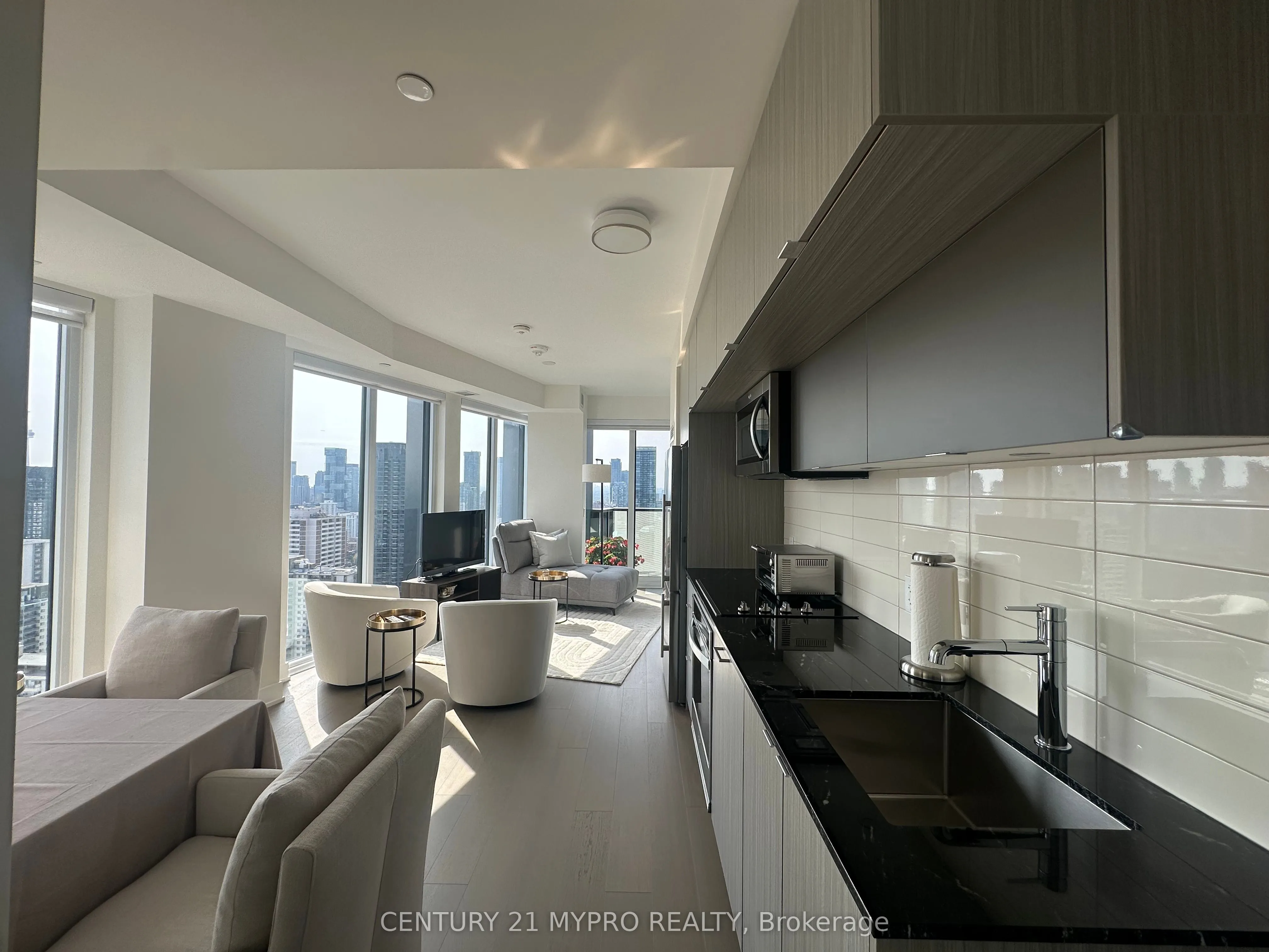 575 Bloor Street E, #3508