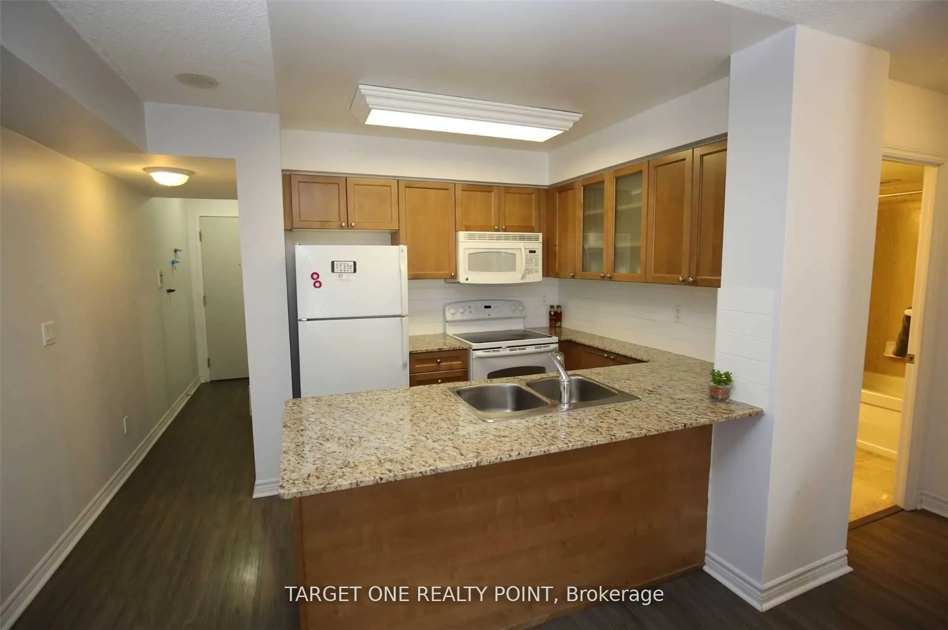 761 Bay Street, #1707