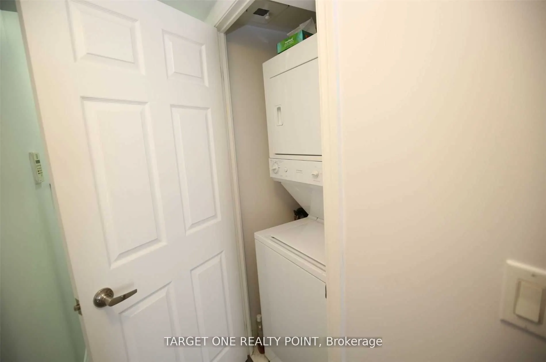 761 Bay Street, #1707