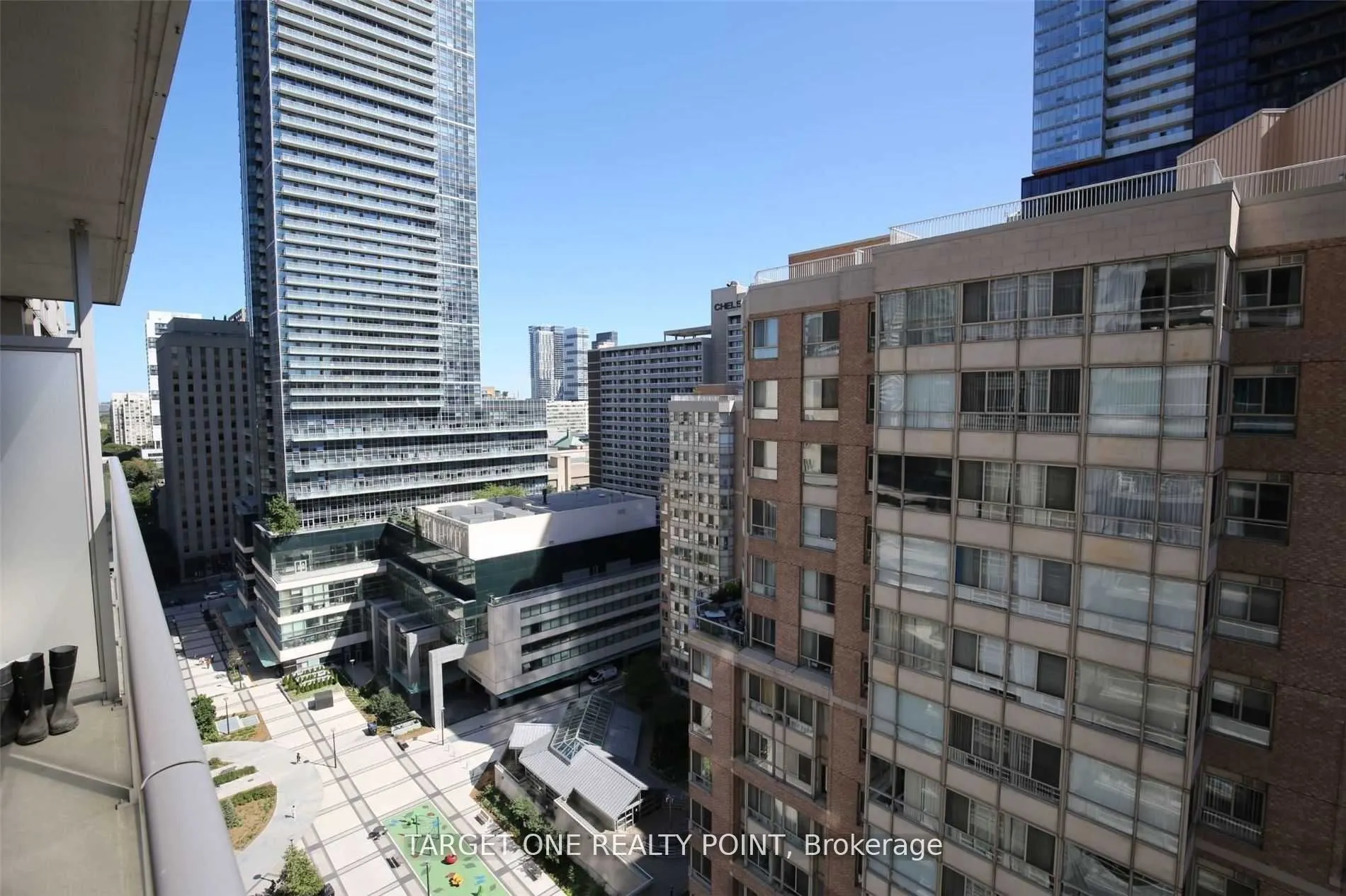 761 Bay Street, #1707