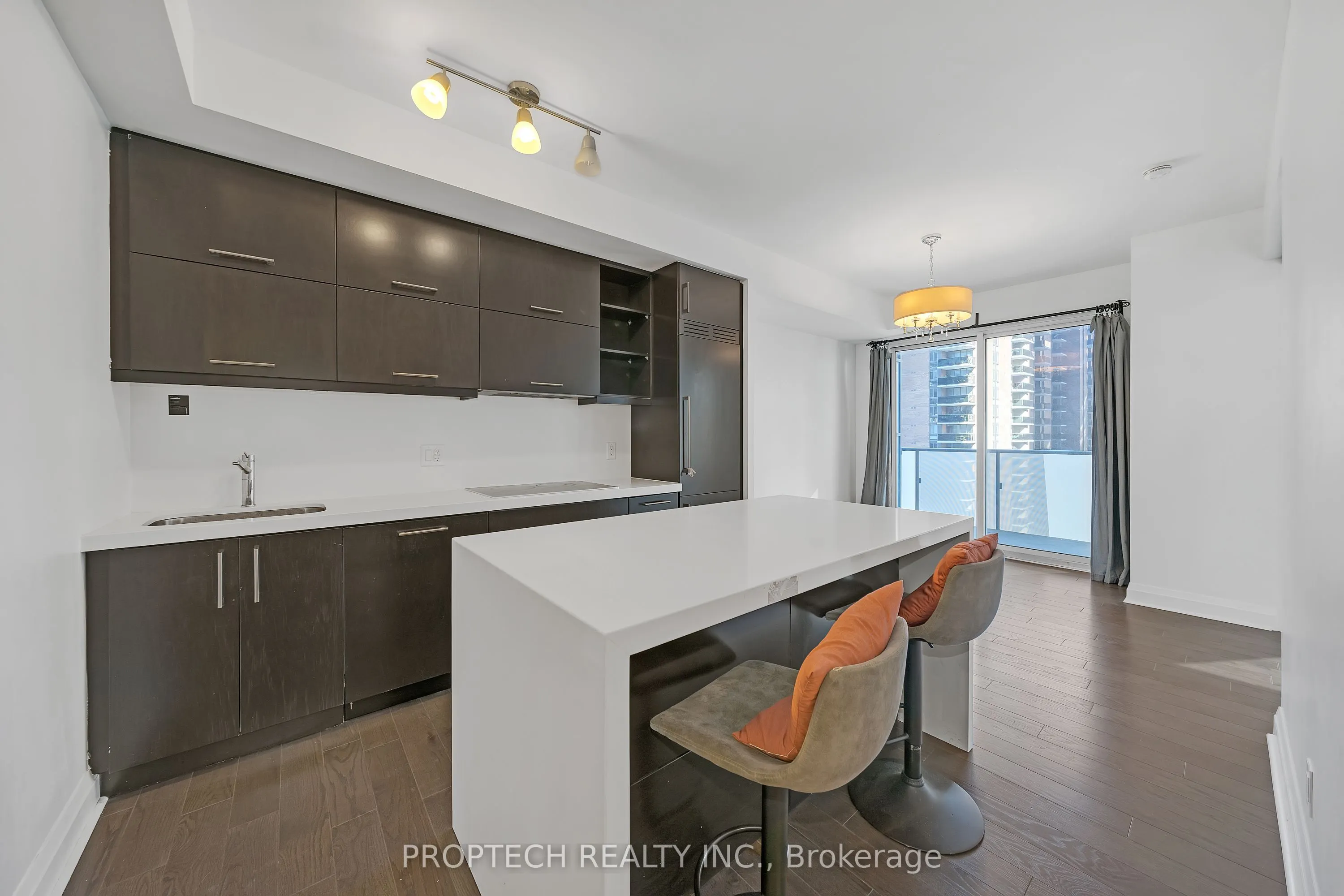 1080 Bay Street, #1009