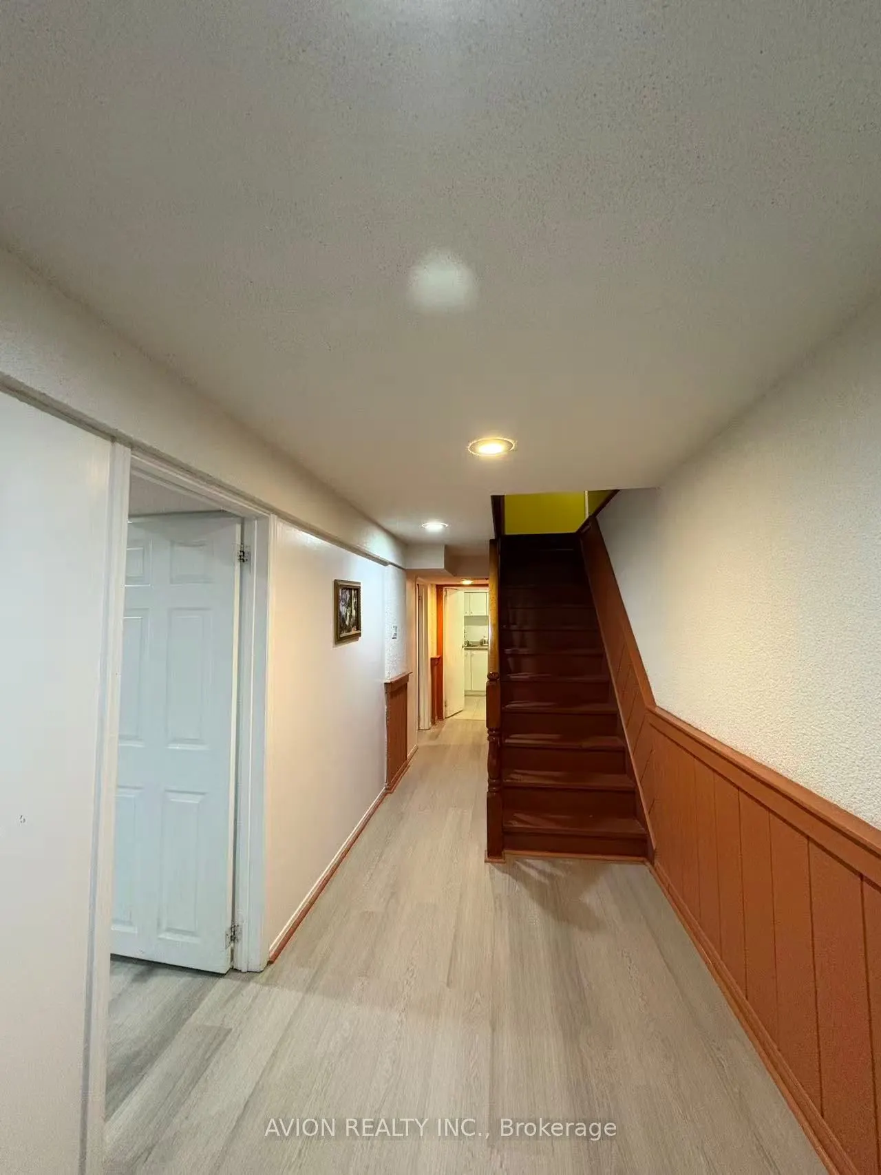 6 Rollingwood Drive