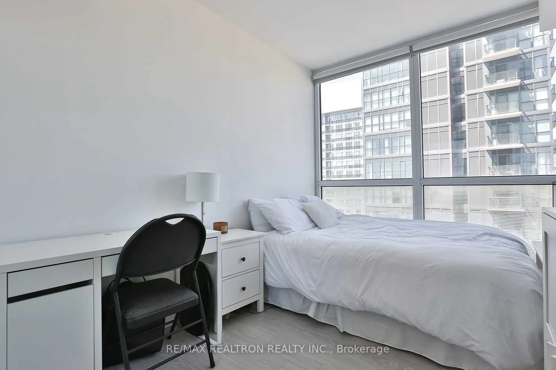 181 Dundas Street E, #3111