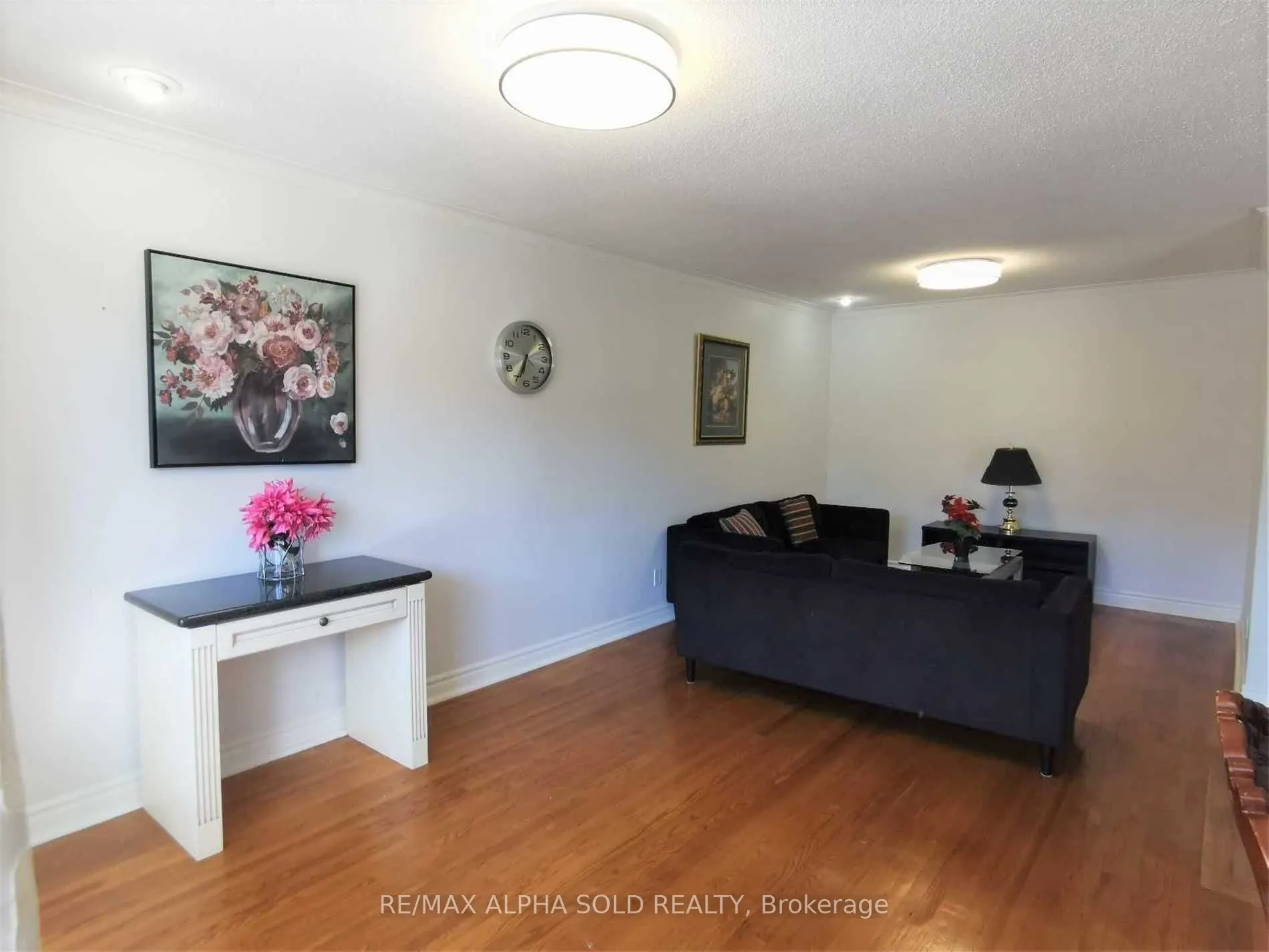 155 Edmonton Drive, #Upper